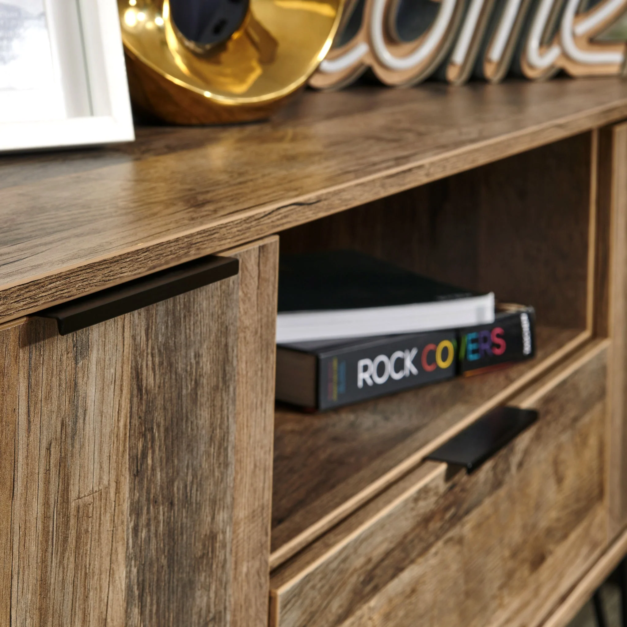 Moreno Rustic Oak 2 Door 1 Drawer Wide TV Unit - Image 3