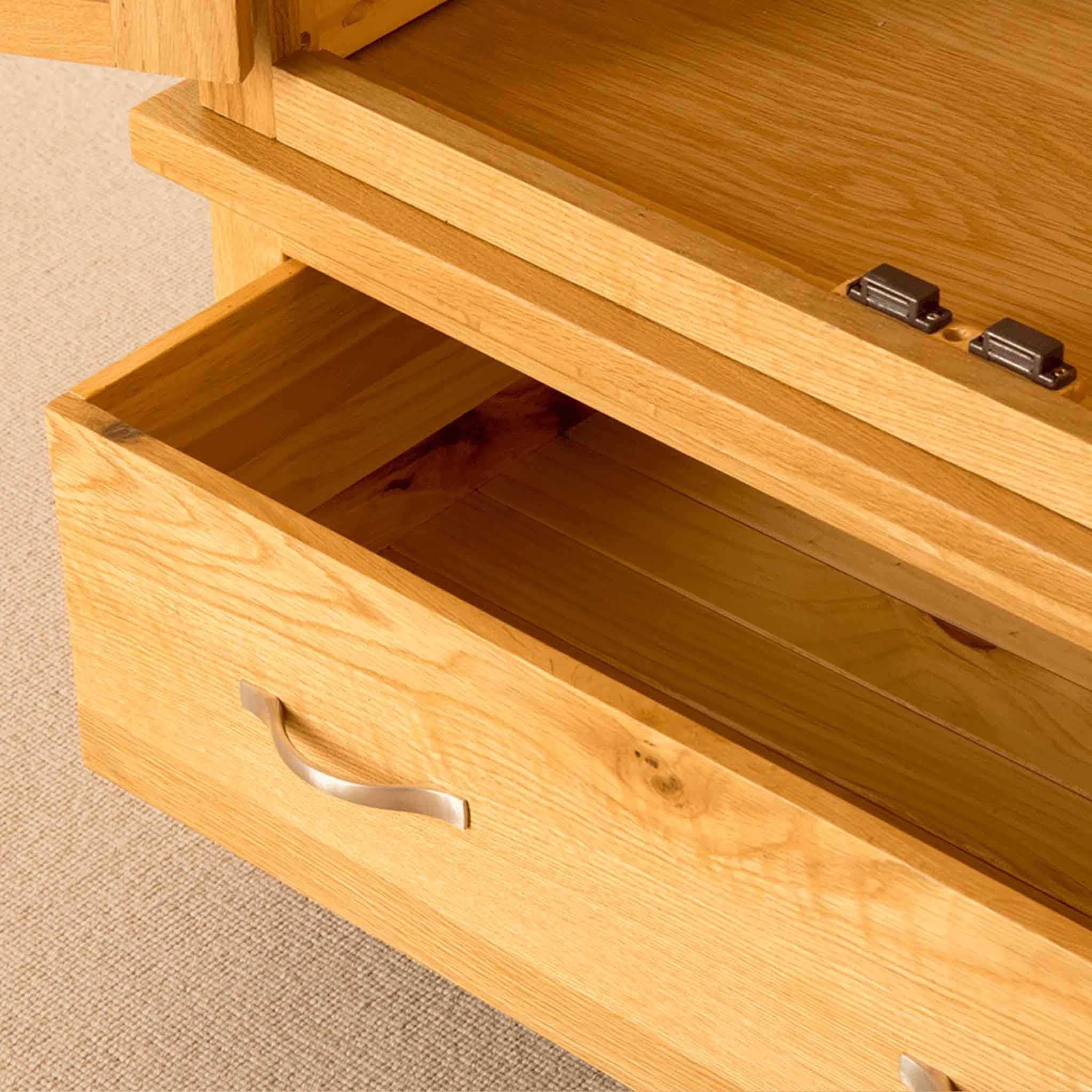Newlyn Oak Double Wardrobe with Drawer - Image 7