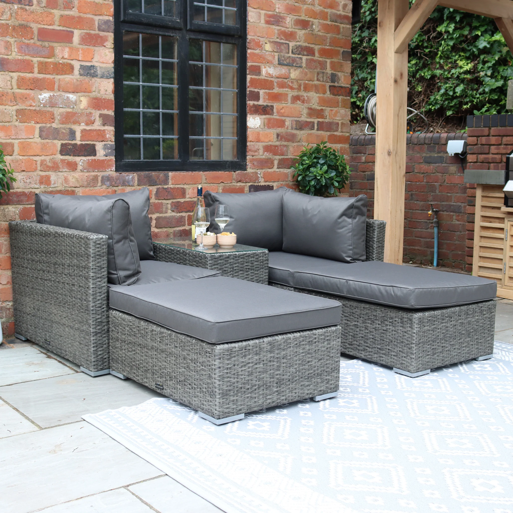 Paris 2-4 Seater Rattan Multi Setting Relaxer Set - Image 3