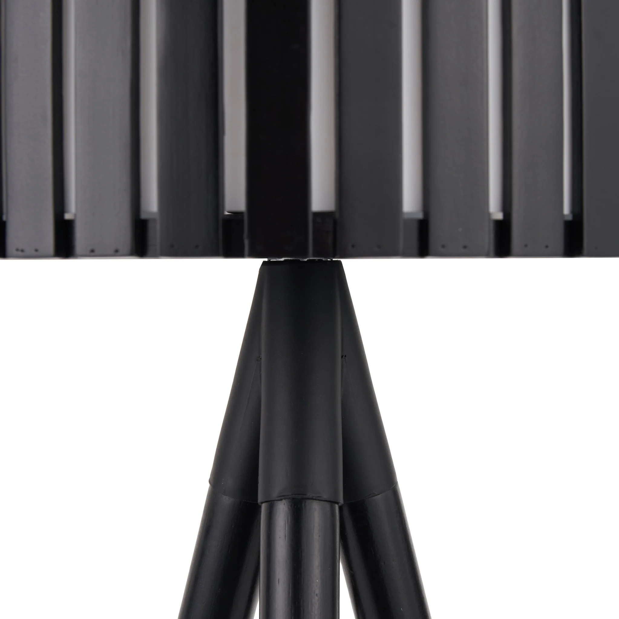 Rabanne Slatted Black Wood Tripod Table Lamp - Image 4