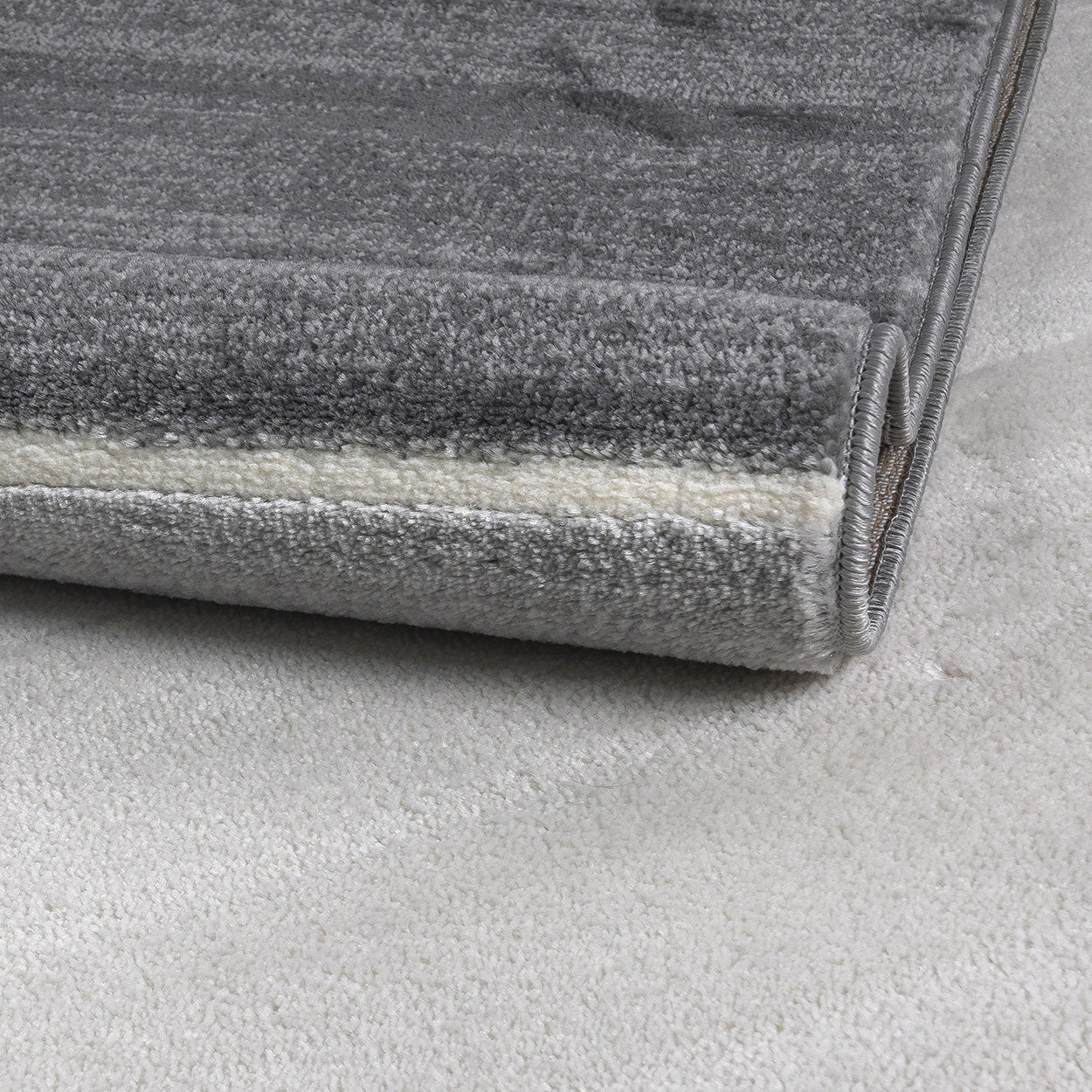 Radley Retro Design Rug - Image 5