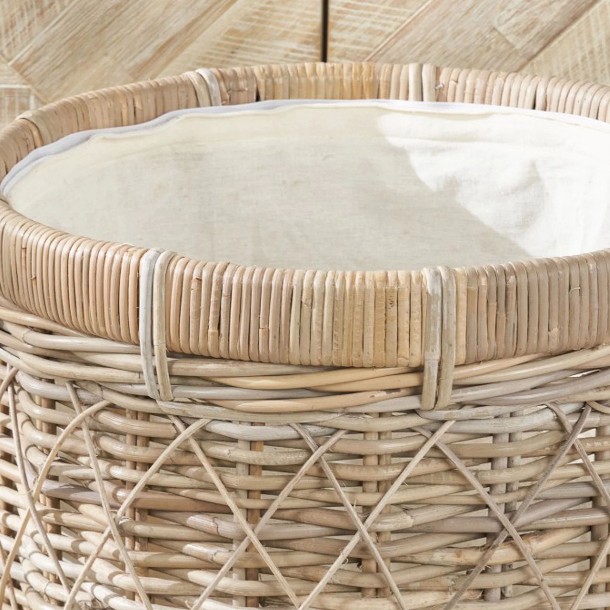 Rattan Round Linen Basket - Image 5