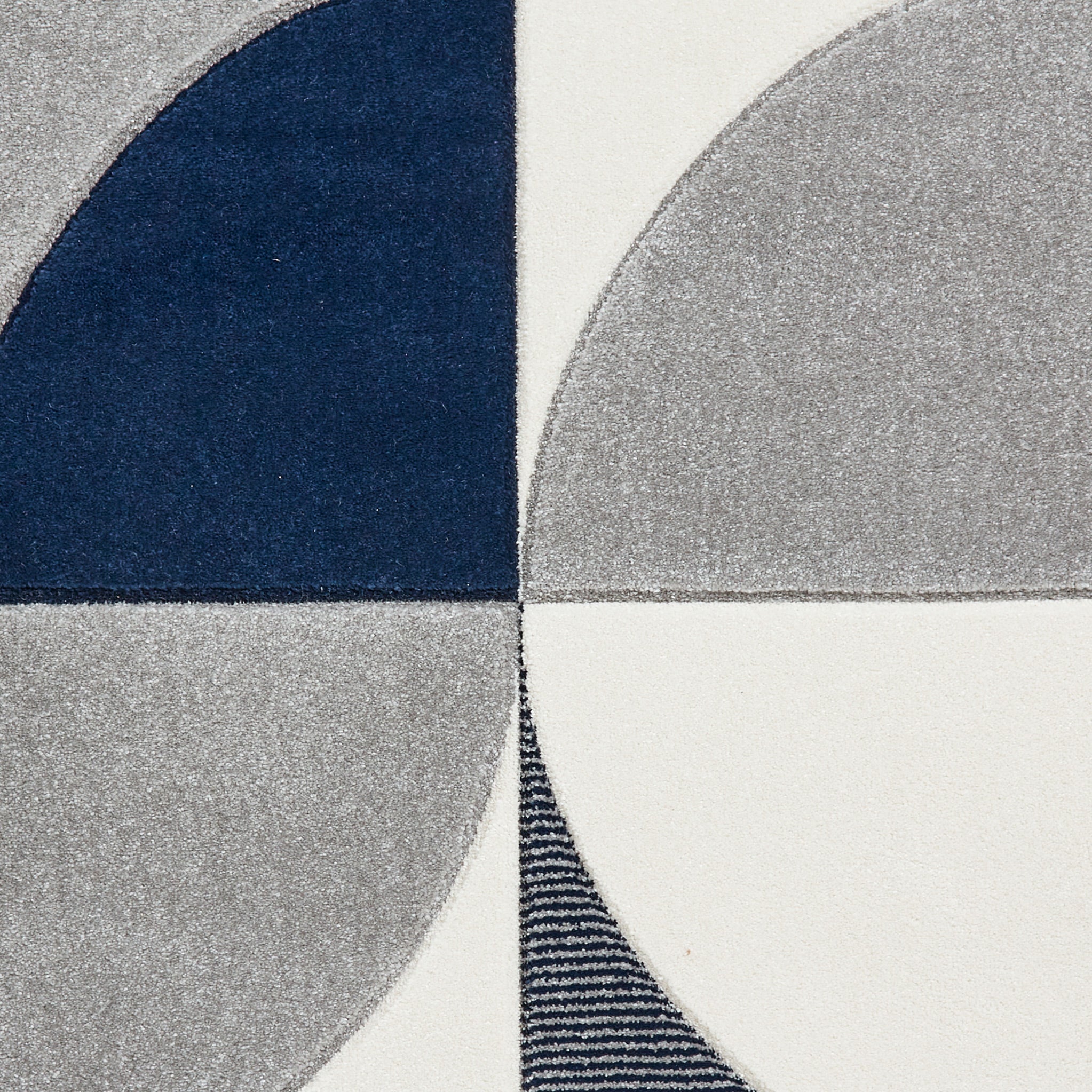 Regis Geometric Leaf Rug - Image 31