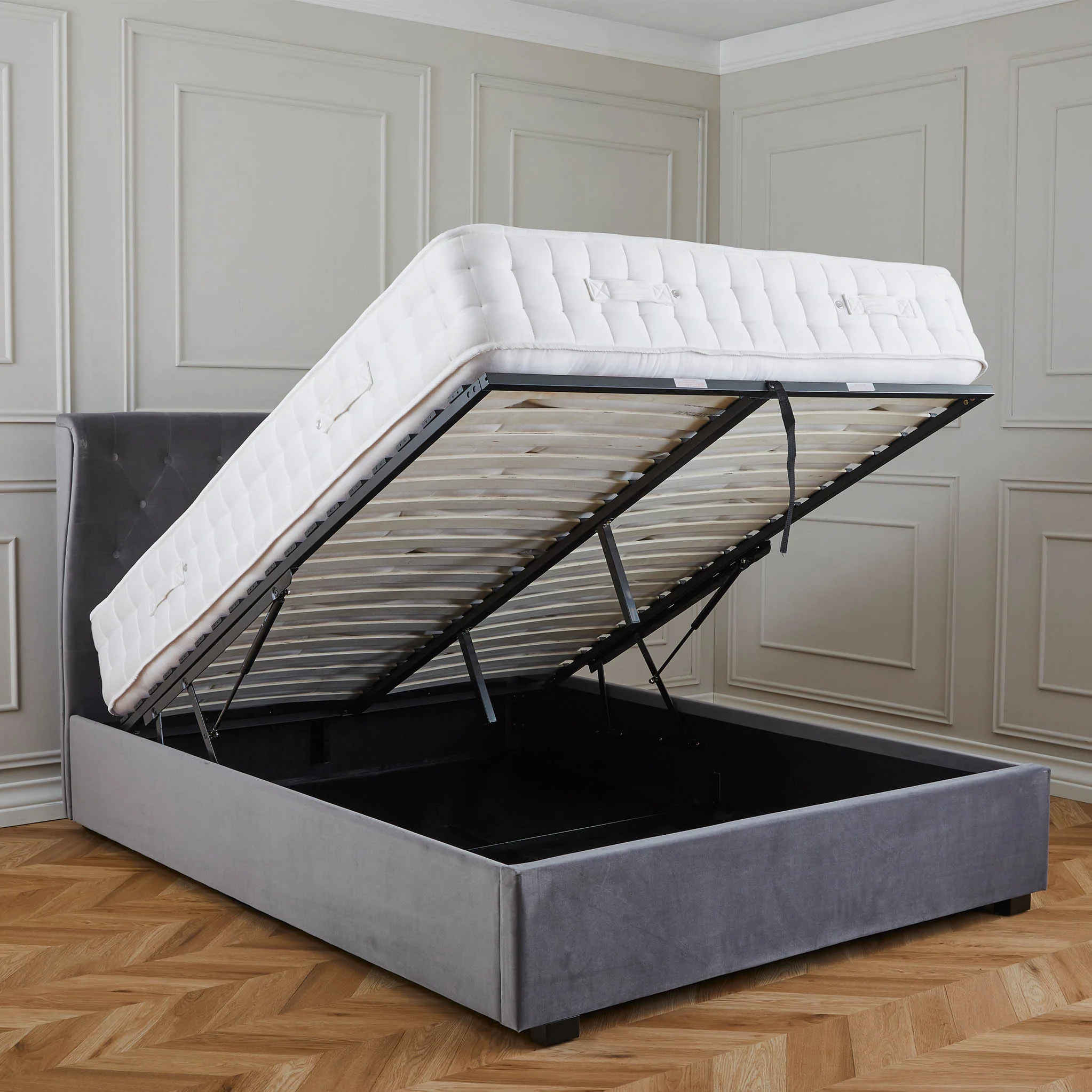 Richmond Velvet Ottoman Storage Bed Frame - Image 13