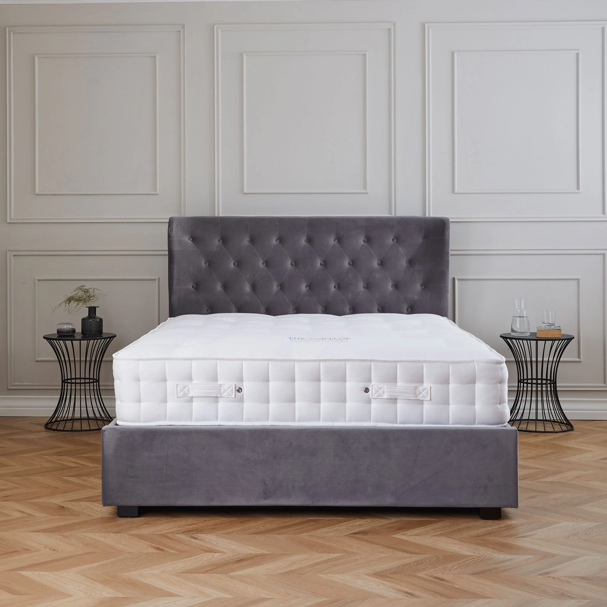 Richmond Velvet Ottoman Storage Bed Frame - Image 14