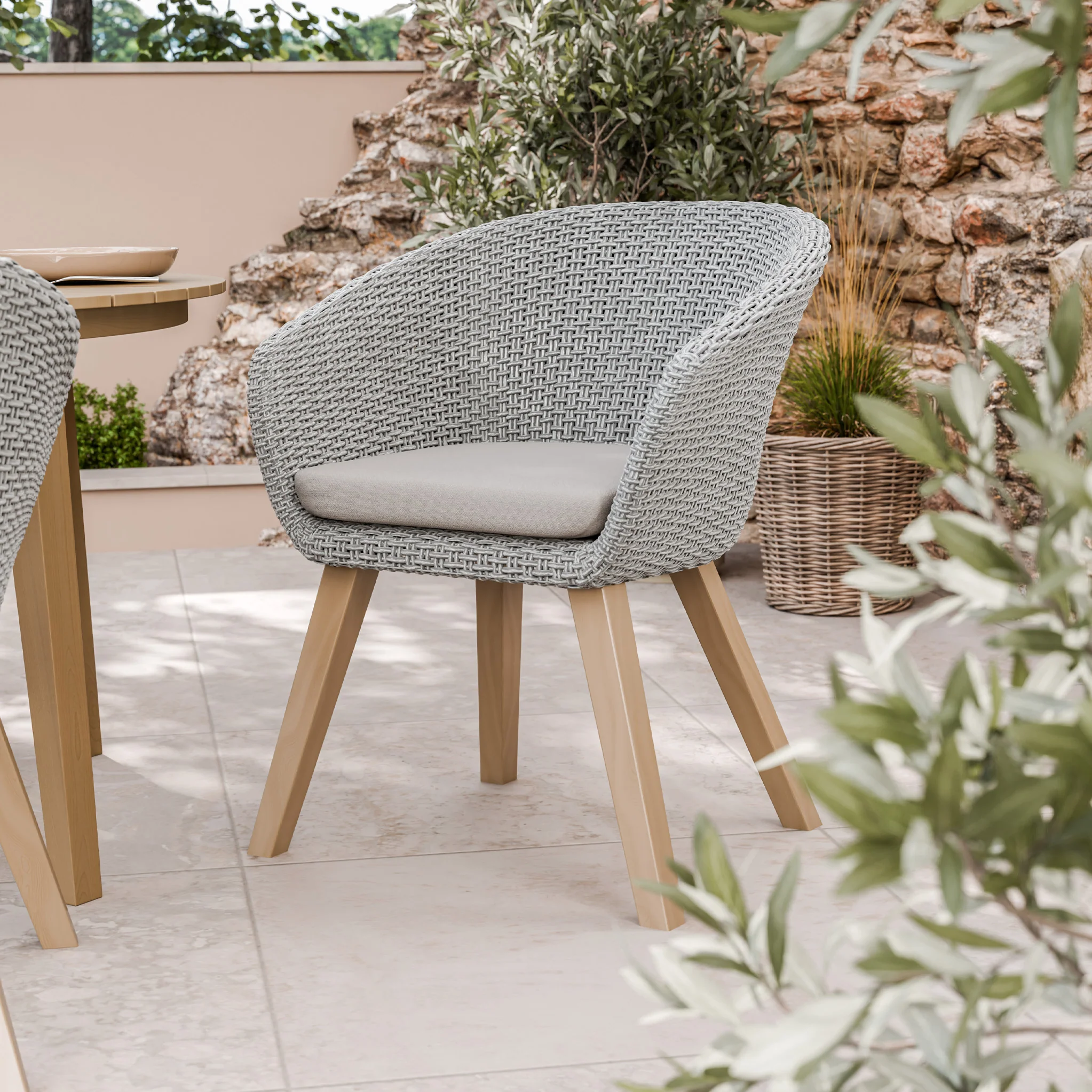 Roma FSC 4 Seater Round Sunray with Concrete Insert Dining Set with Sol Dining Chairs - Image 4
