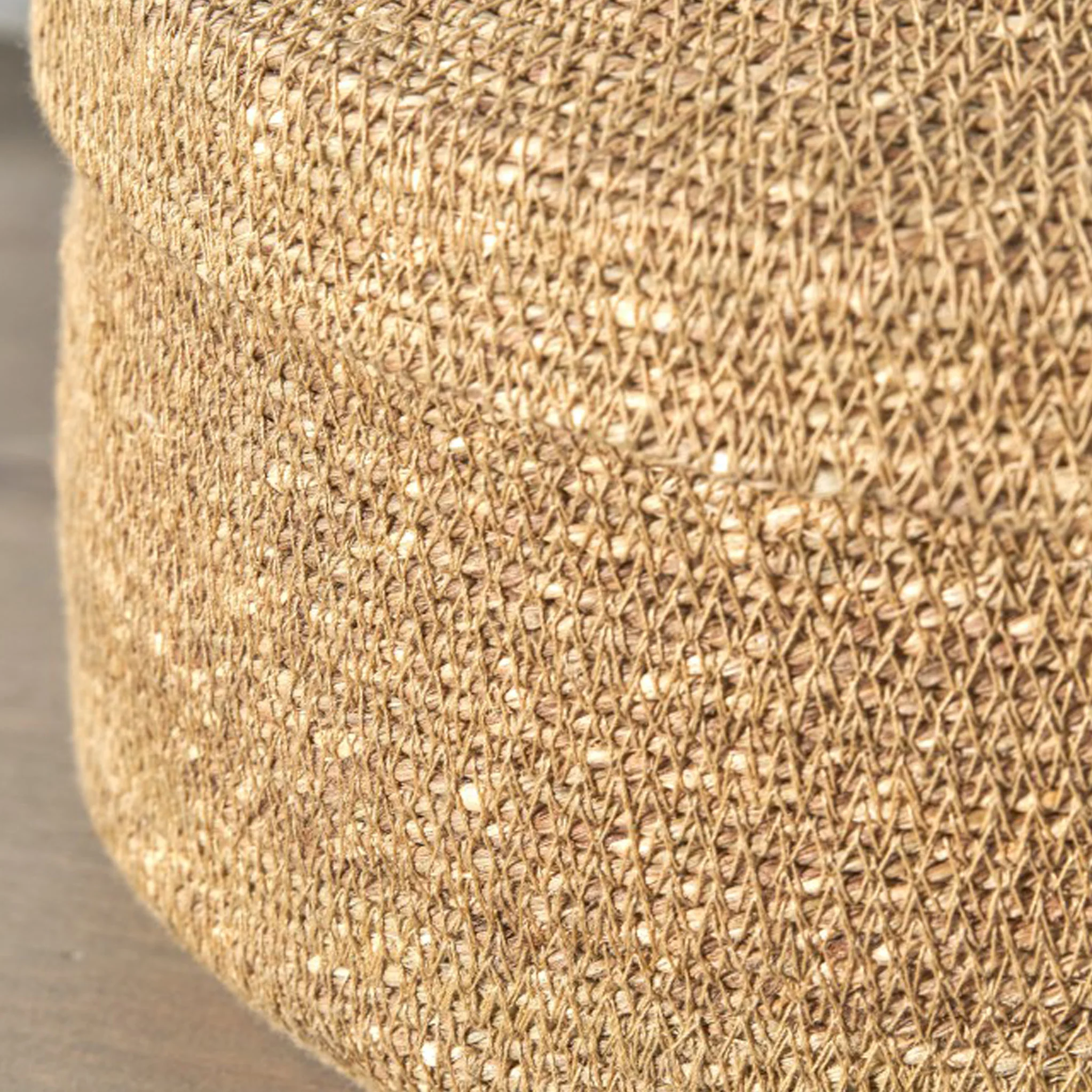 Seagrass Natural Lidded Round Basket - Image 5