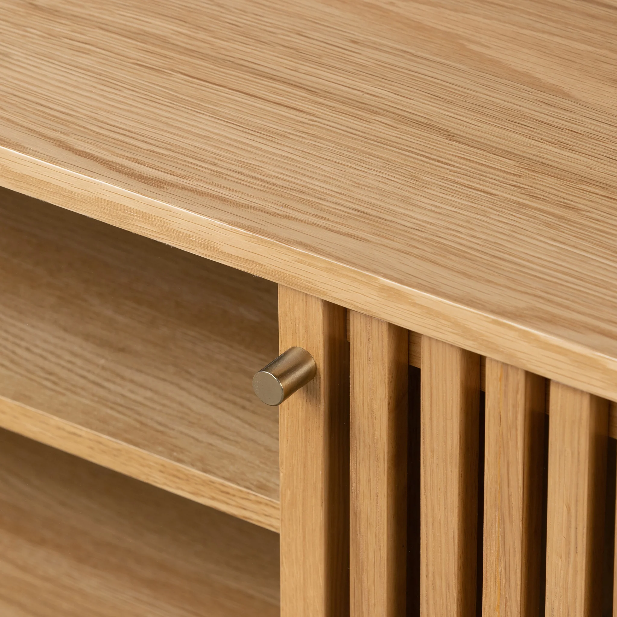 Shorwell Oak 180cm Slatted TV Unit - Image 8