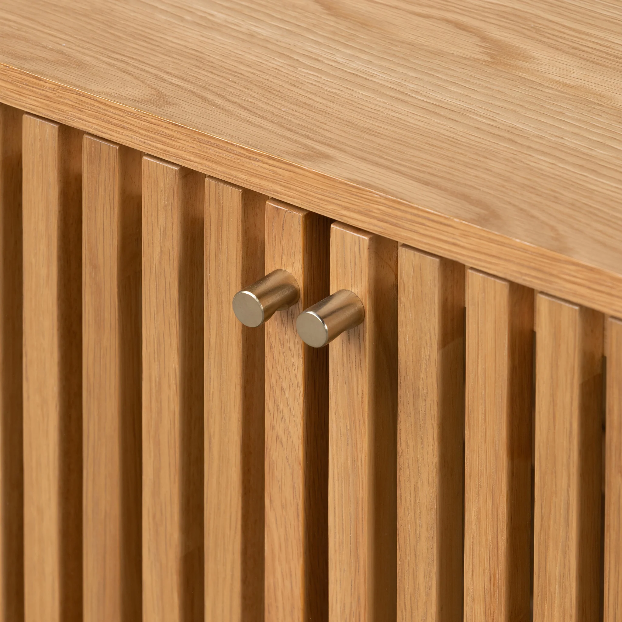 Shorwell Oak Large Bookcase with 2 Door Slatted Cupboard - Image 9