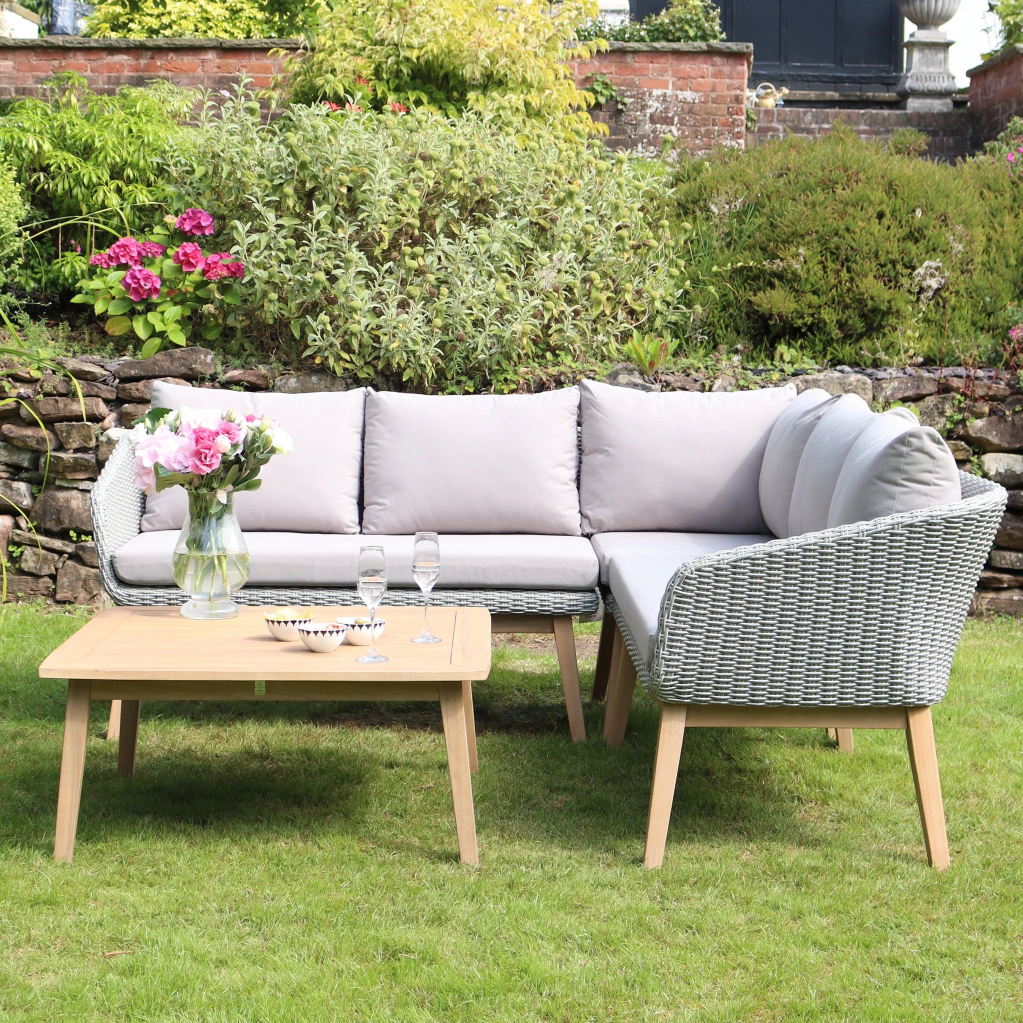 Sol 5 Seater Corner Lounge Set with Square Coffee Table - Image 3