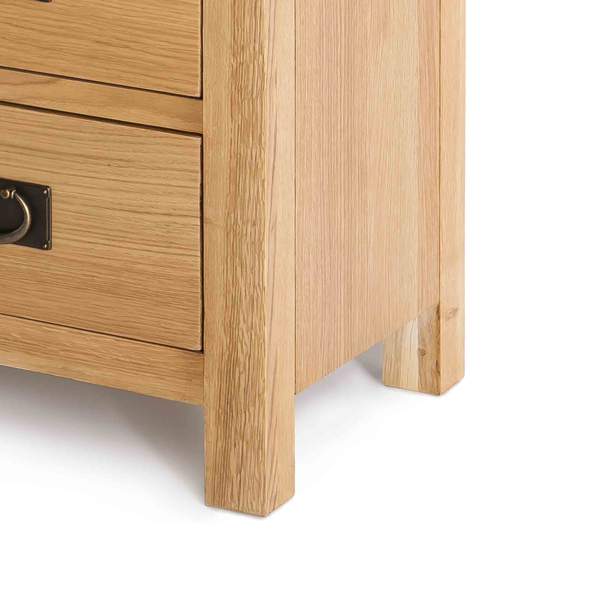 Surrey Oak 2 Over 3 Drawer Chest - Image 22