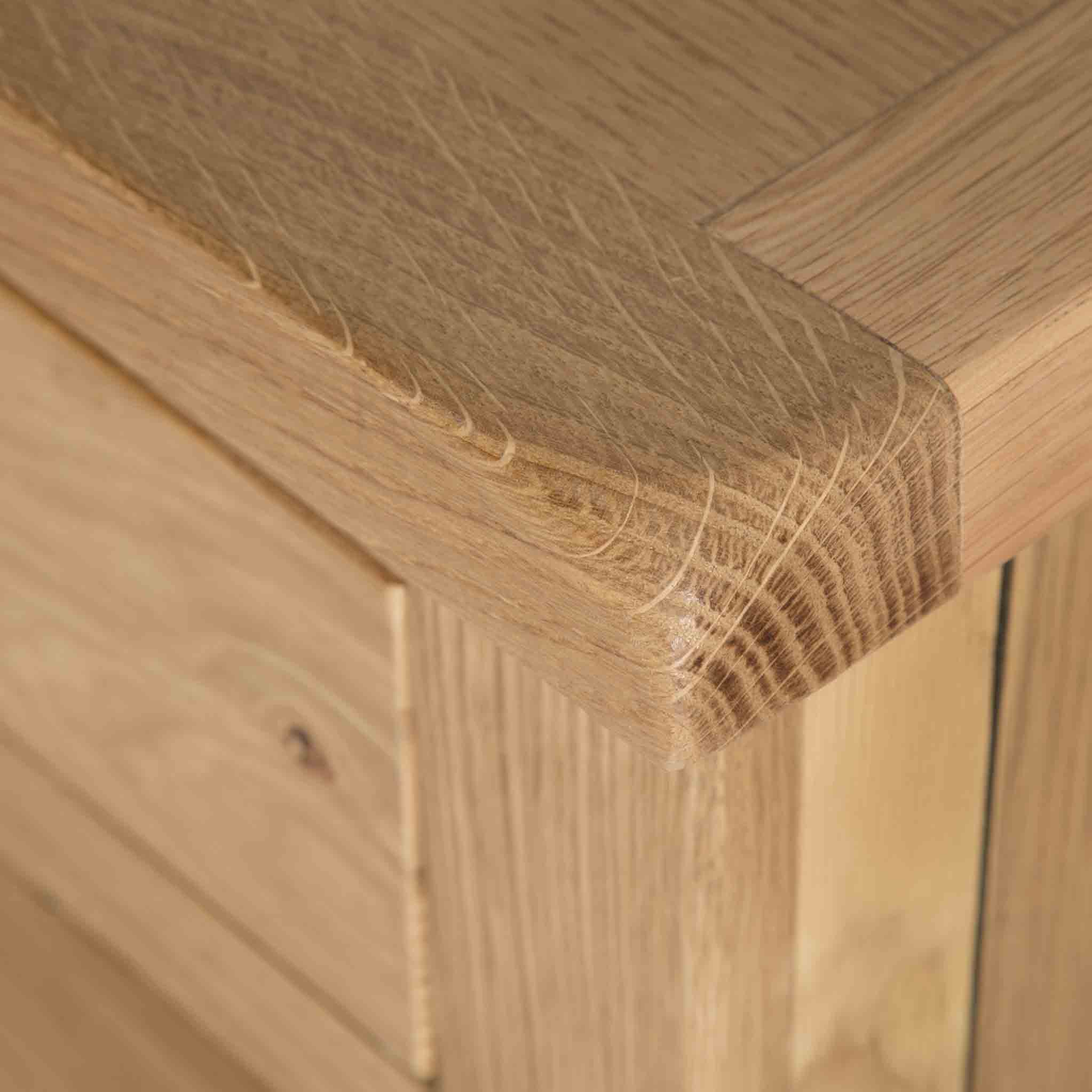 Surrey Oak 2 Over 3 Drawer Chest - Image 8