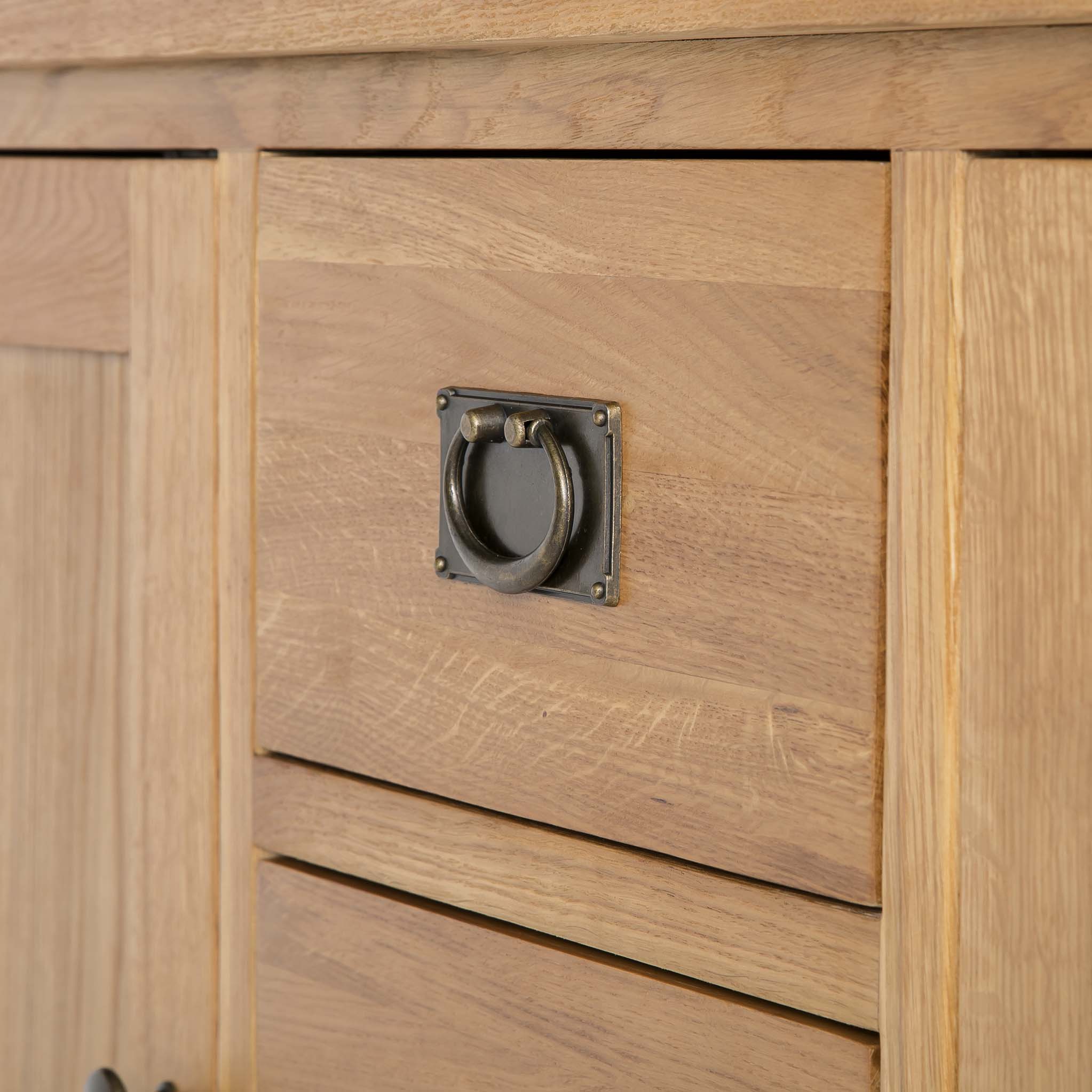 Surrey Oak 3 Drawer Sideboard - Image 11