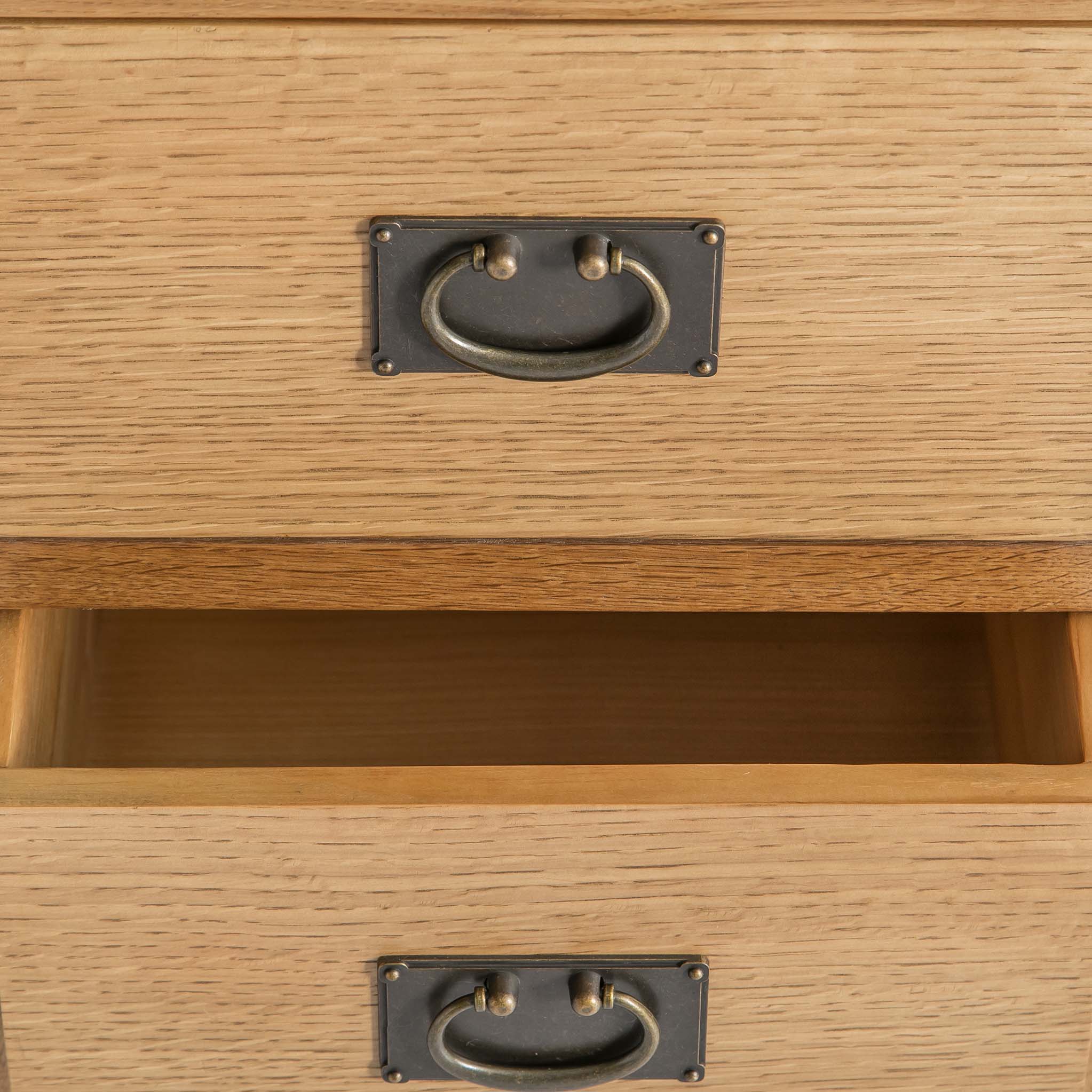 Surrey Oak 5 Drawer Tallboy Chest - Image 11