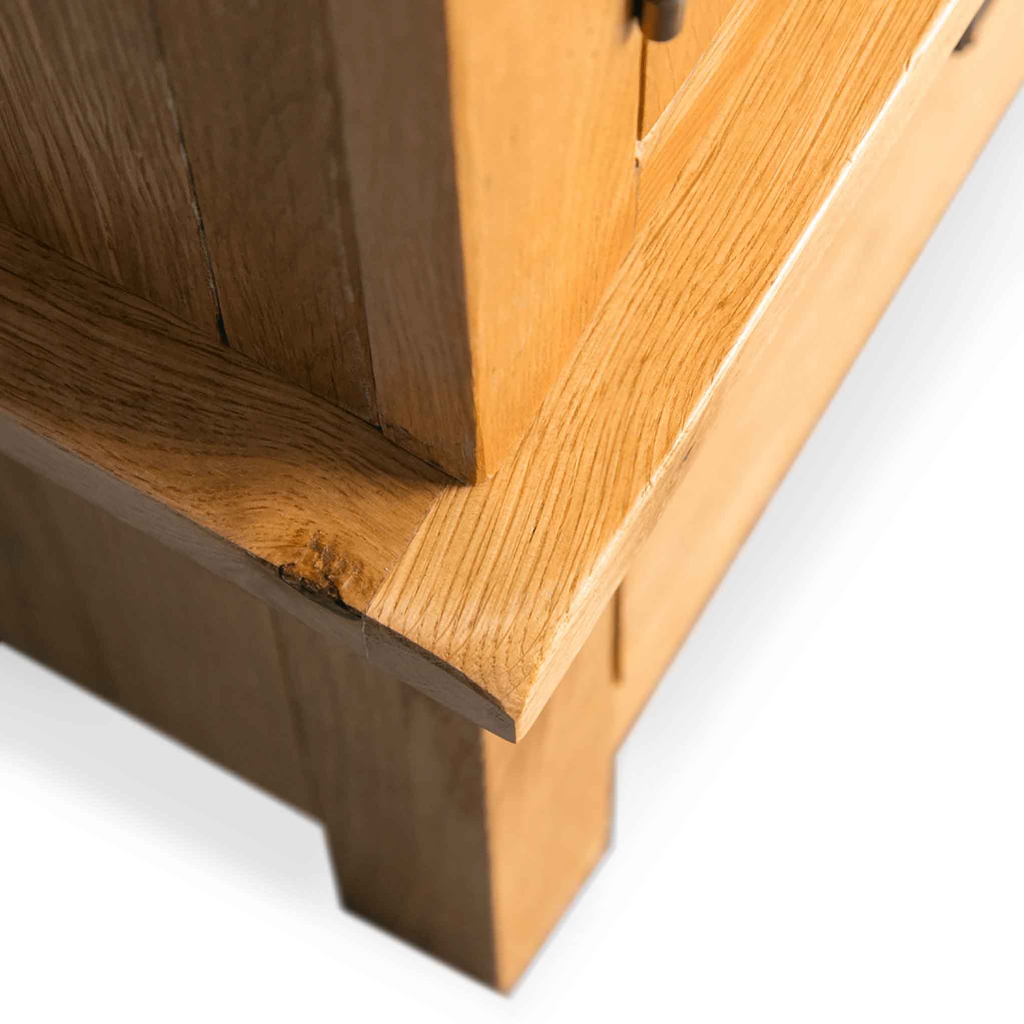 Surrey Oak Double Wardrobe & Drawer - Image 11