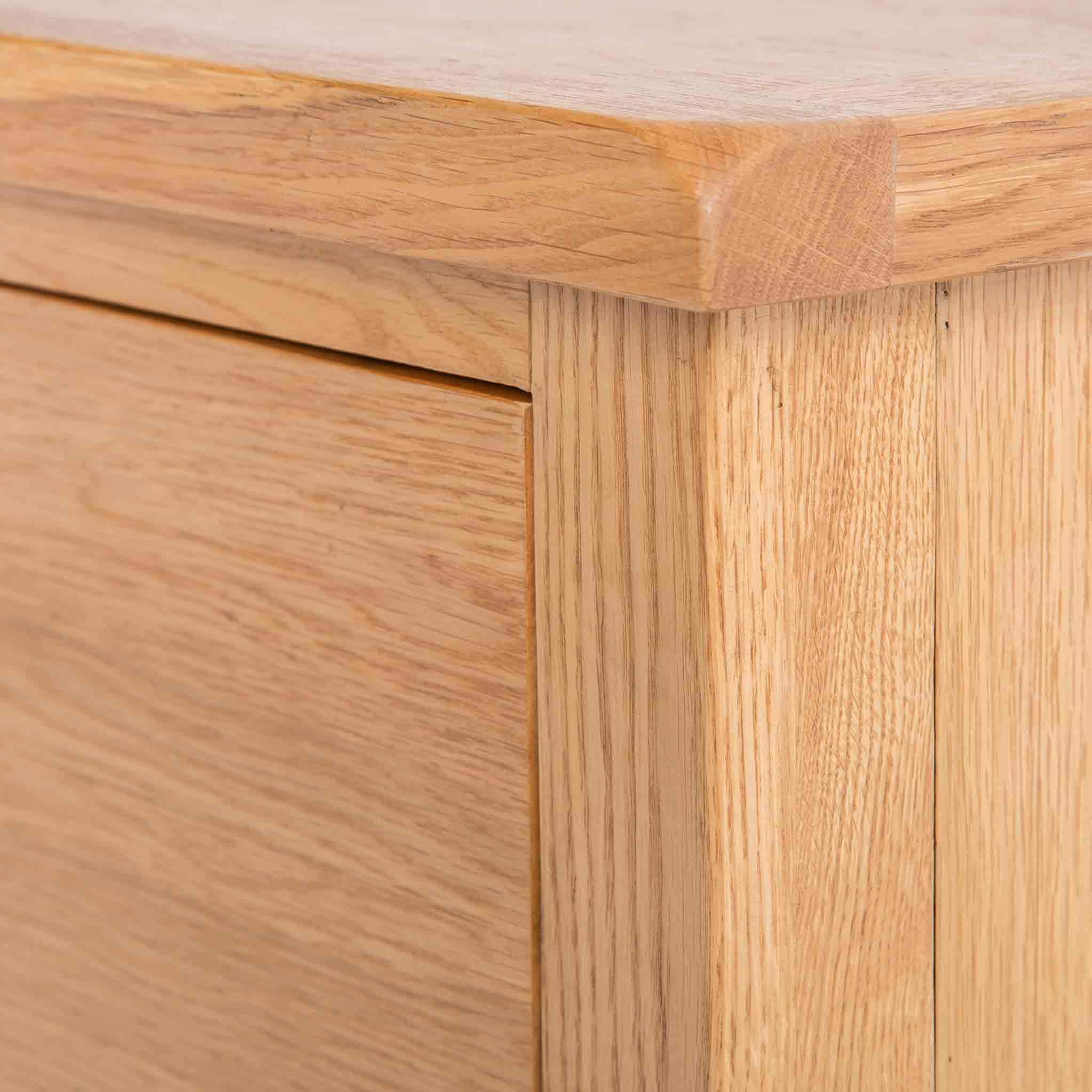 Surrey Oak Large Chest Of Drawers - Image 16