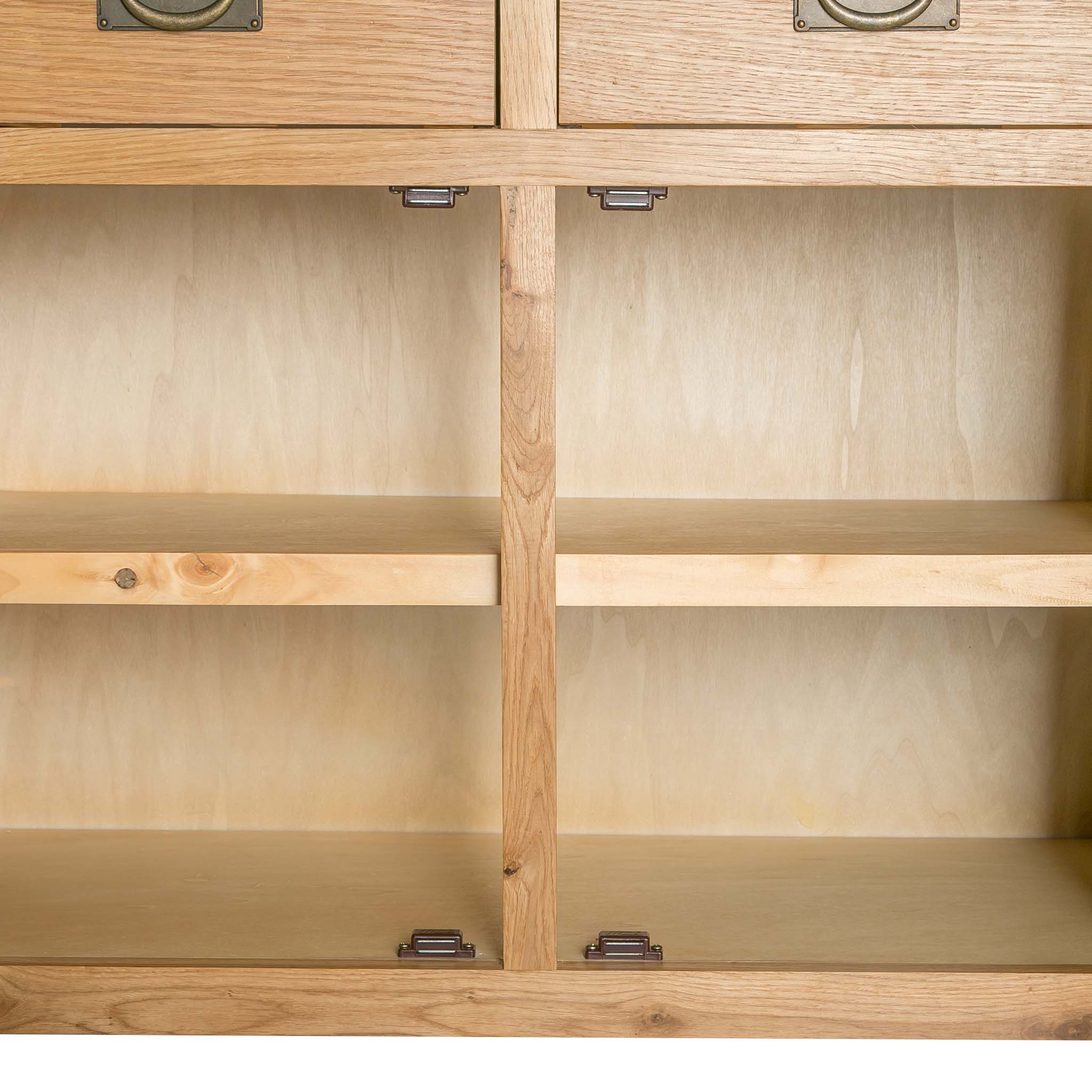 Surrey Oak Large Sideboard - Image 17