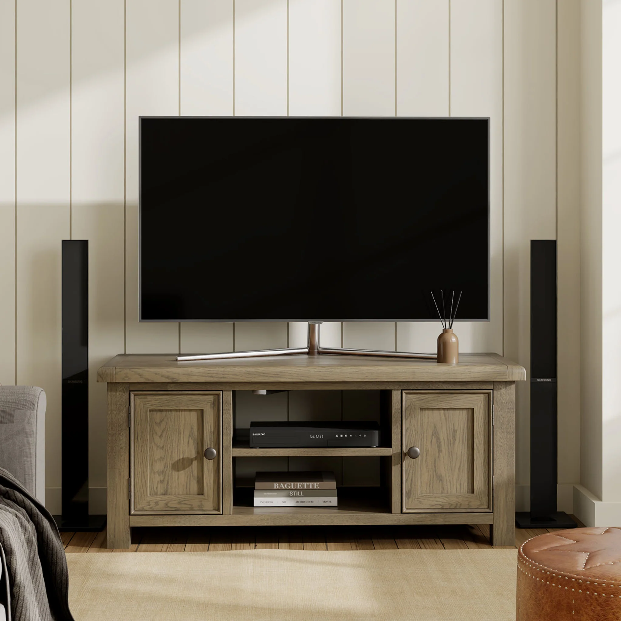 Taunton Smoked Oak 115cm Wide TV Unit - Image 2
