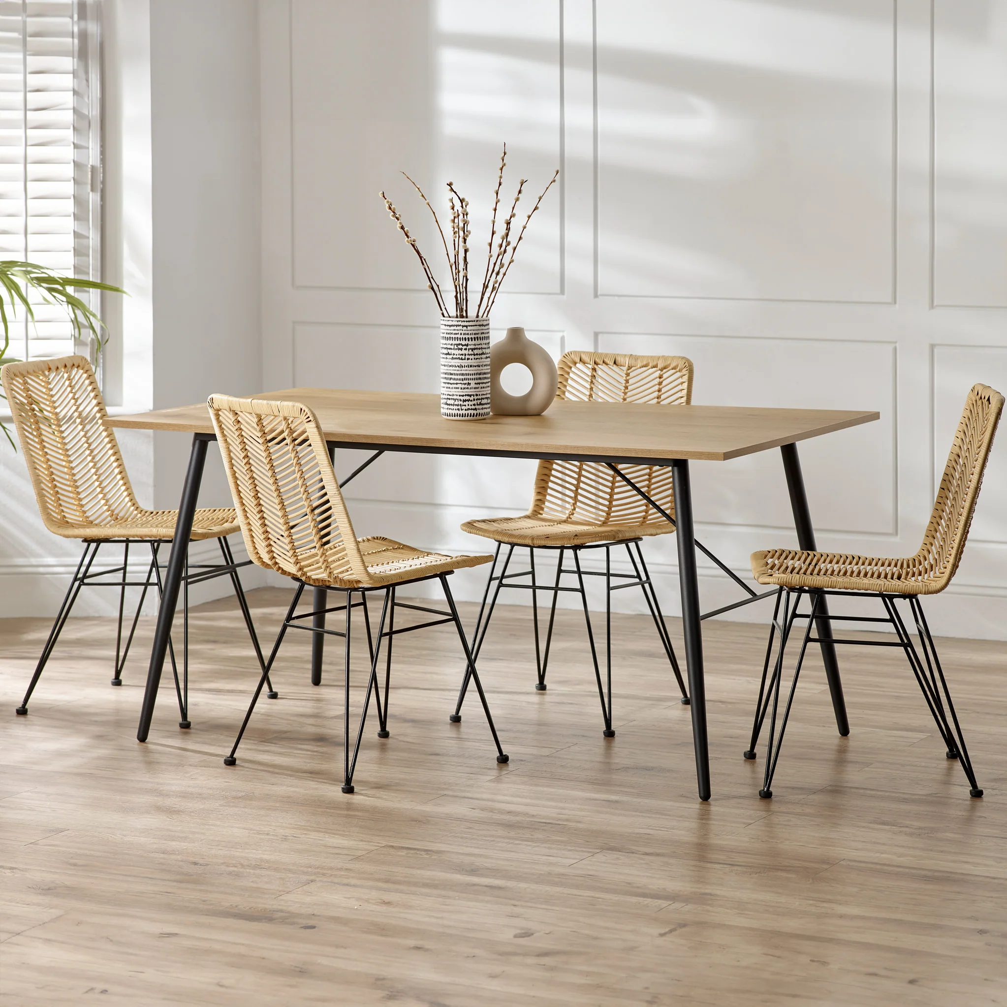 Taylor 160cm Oak Effect Dining Table - Image 2