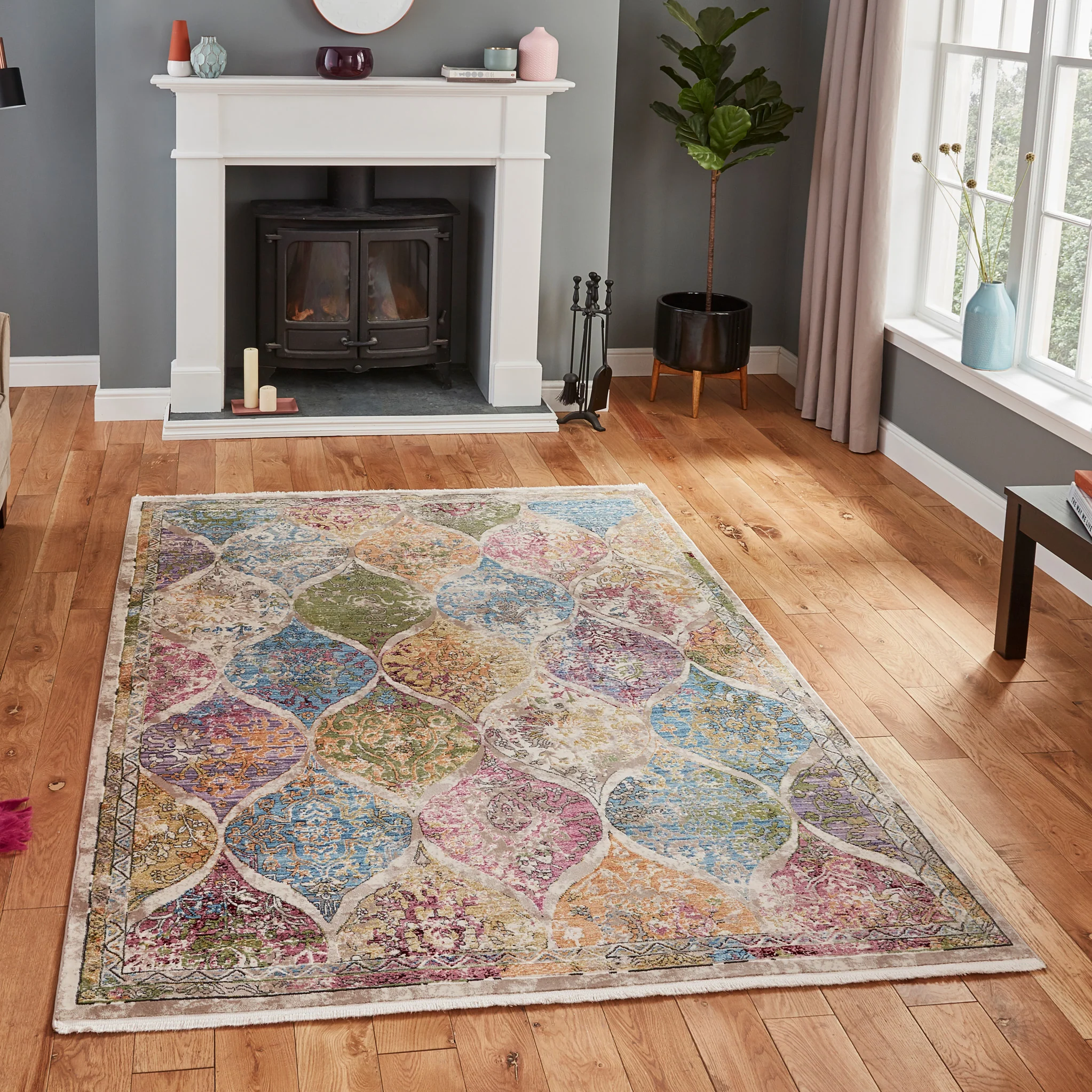 Thea Multicoloured Distressed Traditional Rug - Image 2