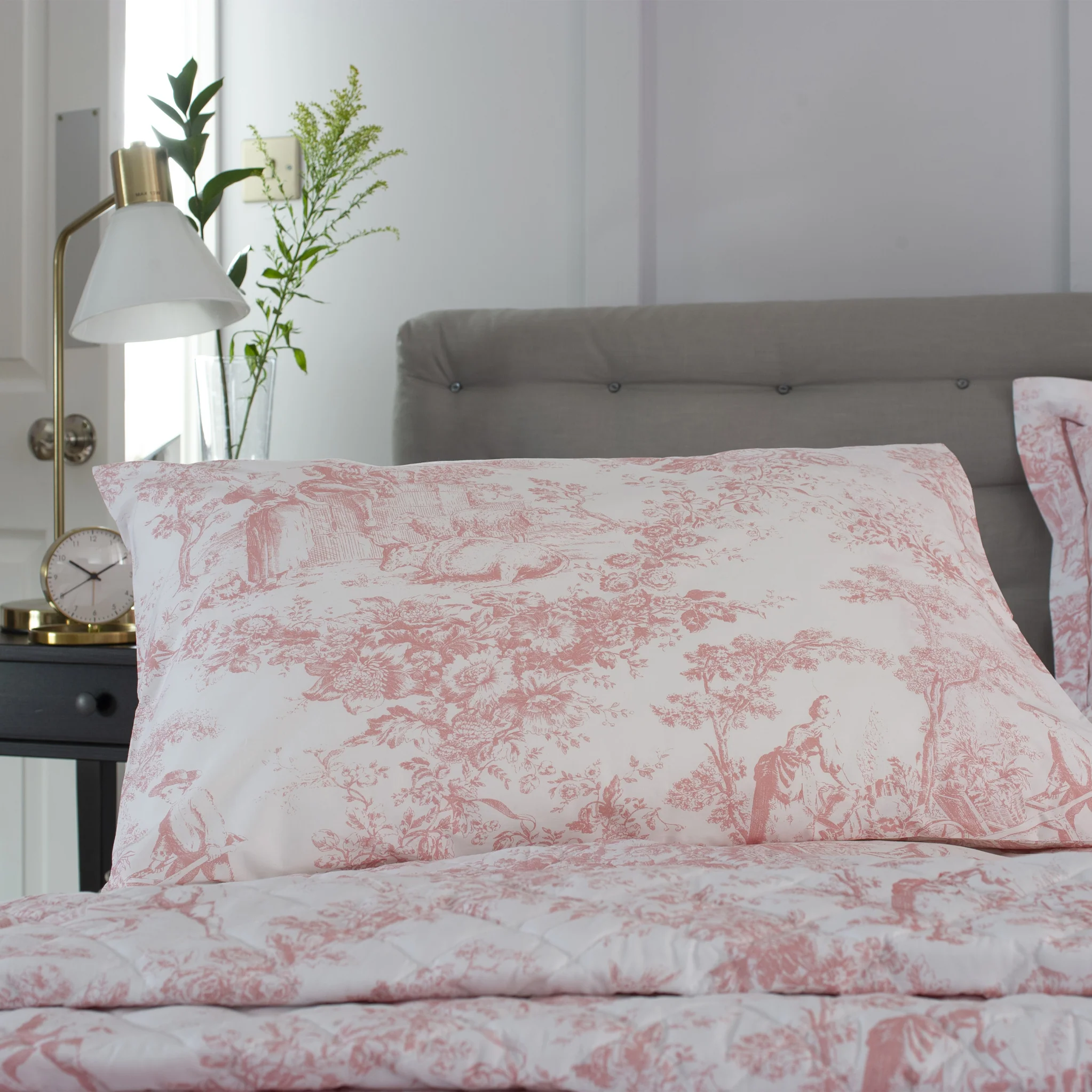 Toile De Jouy Housewife Pillowcase Pair - Image 2