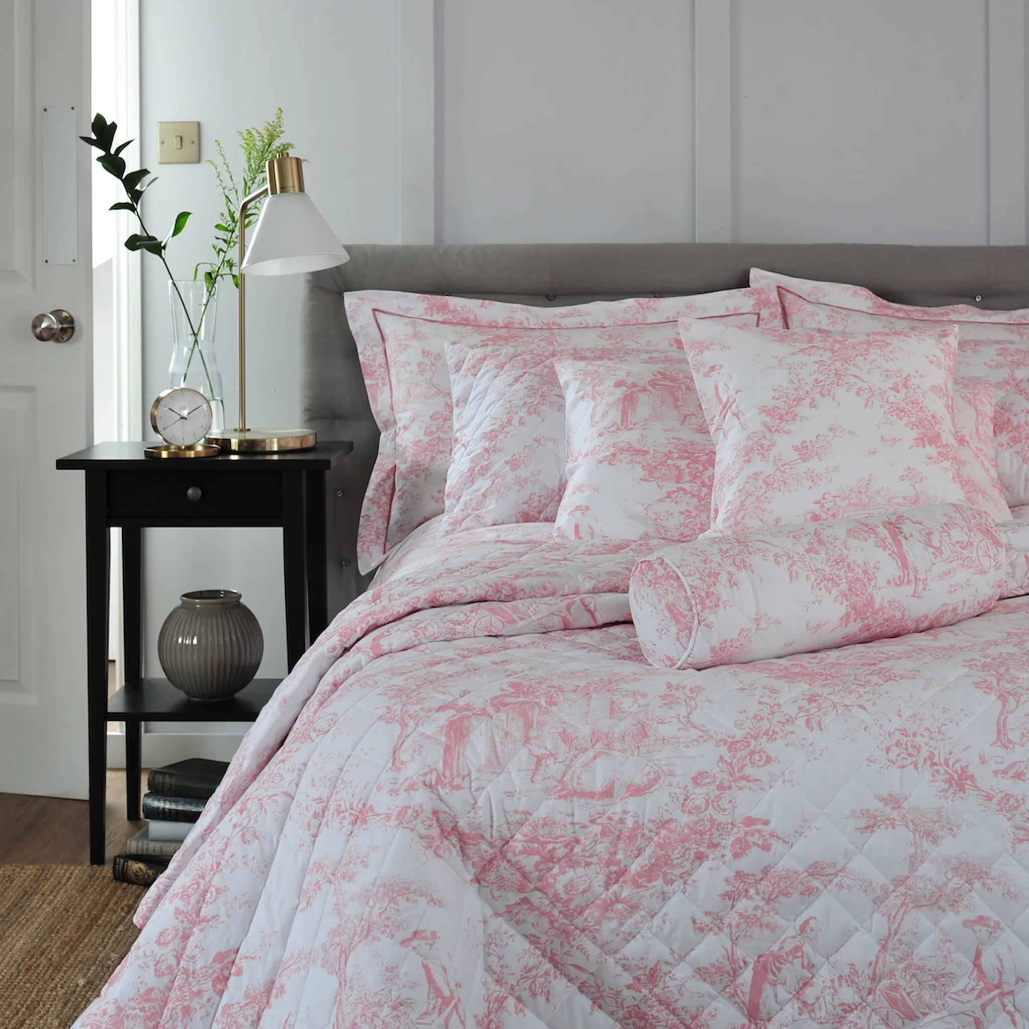 Toile De Jouy Pillowsham Pair - Image 4