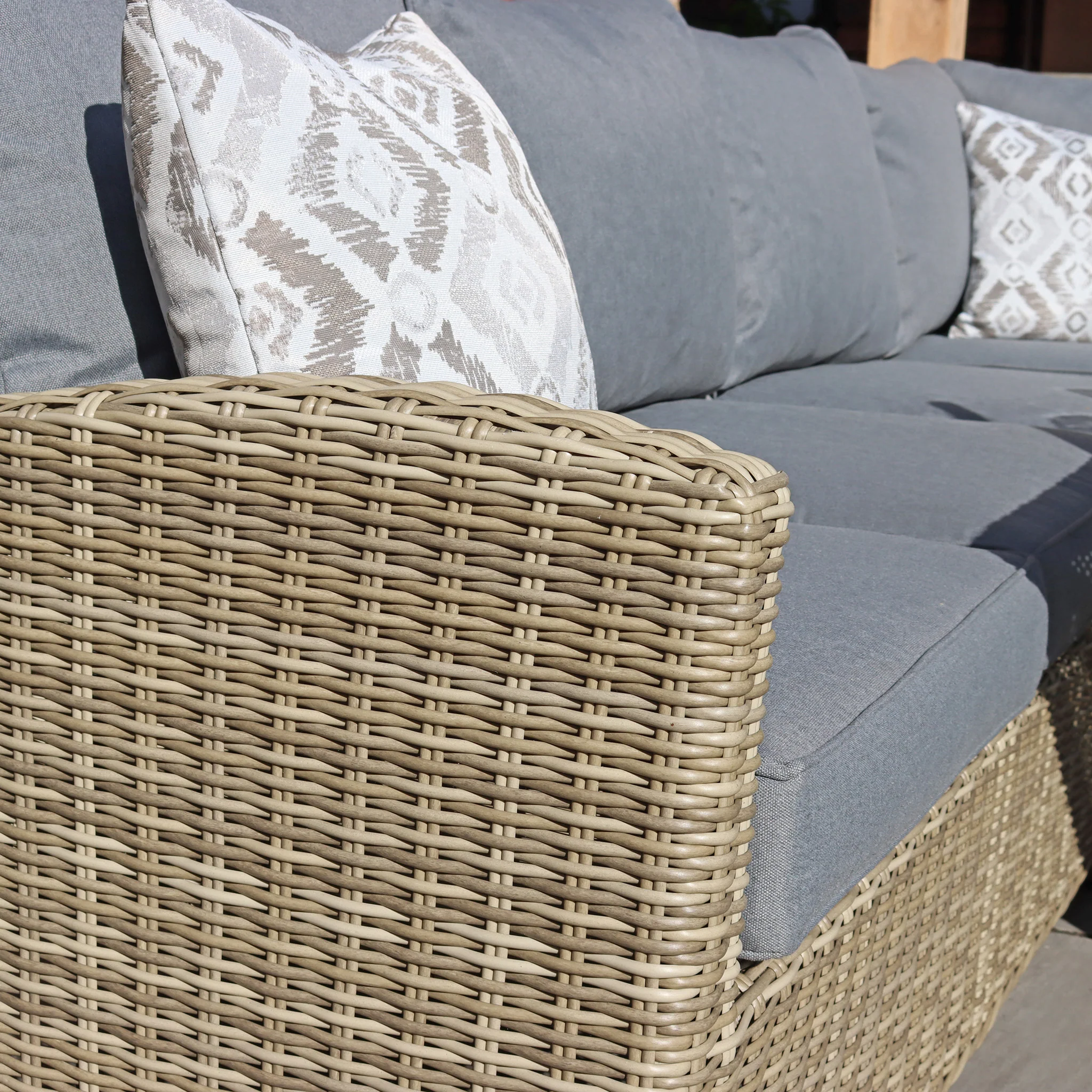 Wentworth 120cm Fire Pit Dine or Lounge Rattan Set with Bench - Image 8