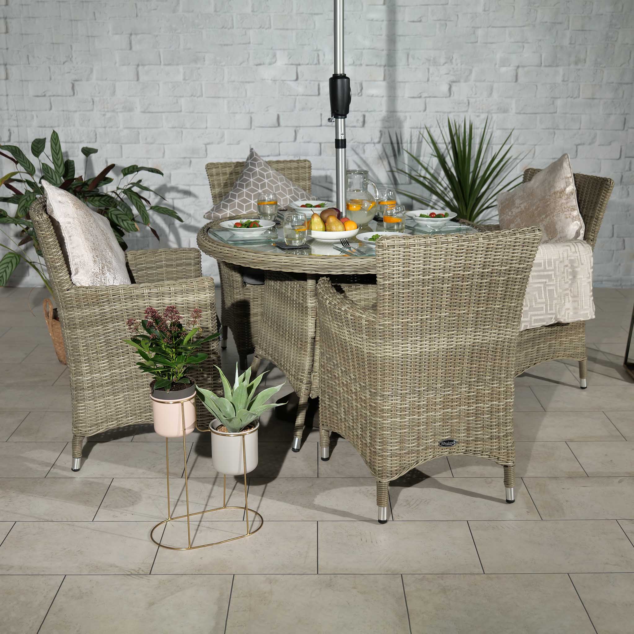 Wentworth 4 Seater Rattan 110cm Round Dining Set - Image 13