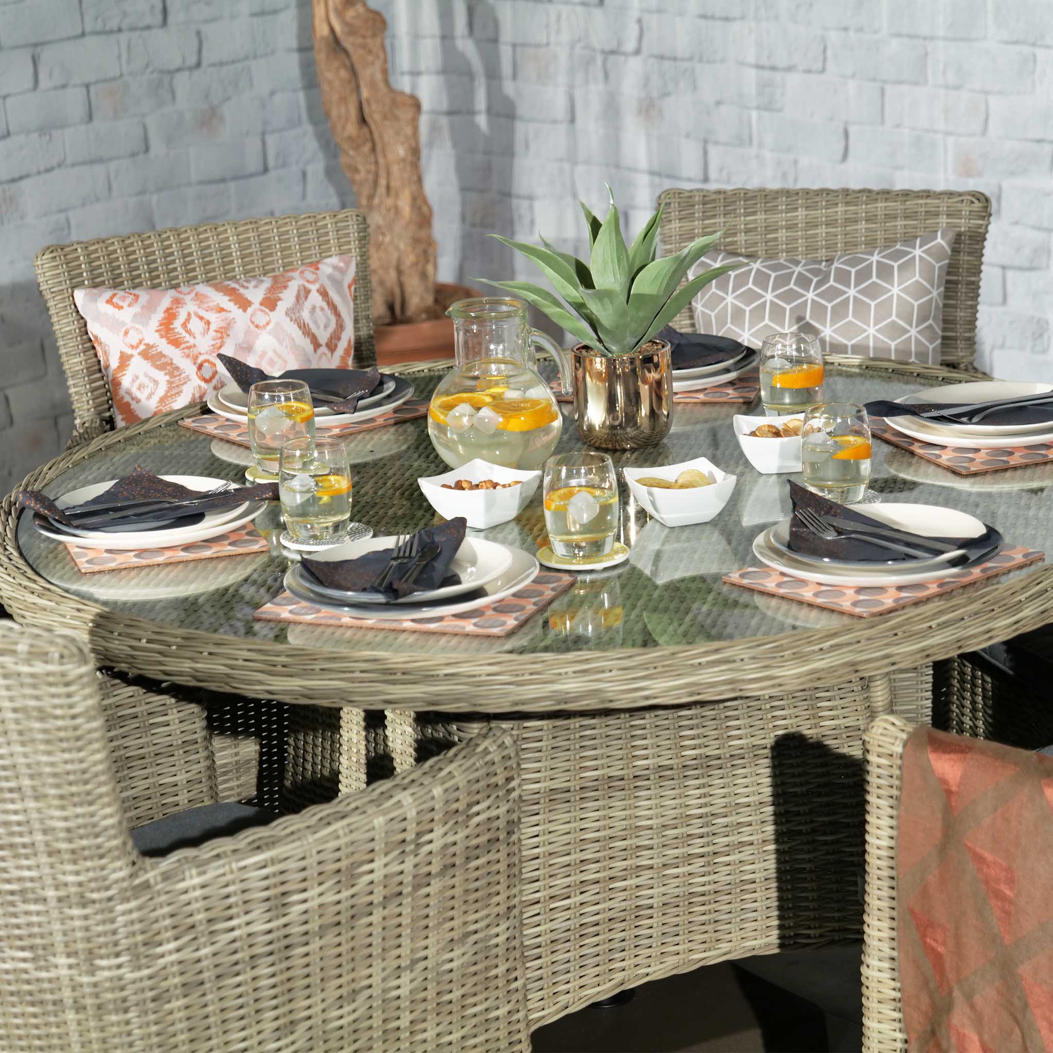 Wentworth 6 Seater Rattan 140cm Round Dining Set - Image 14