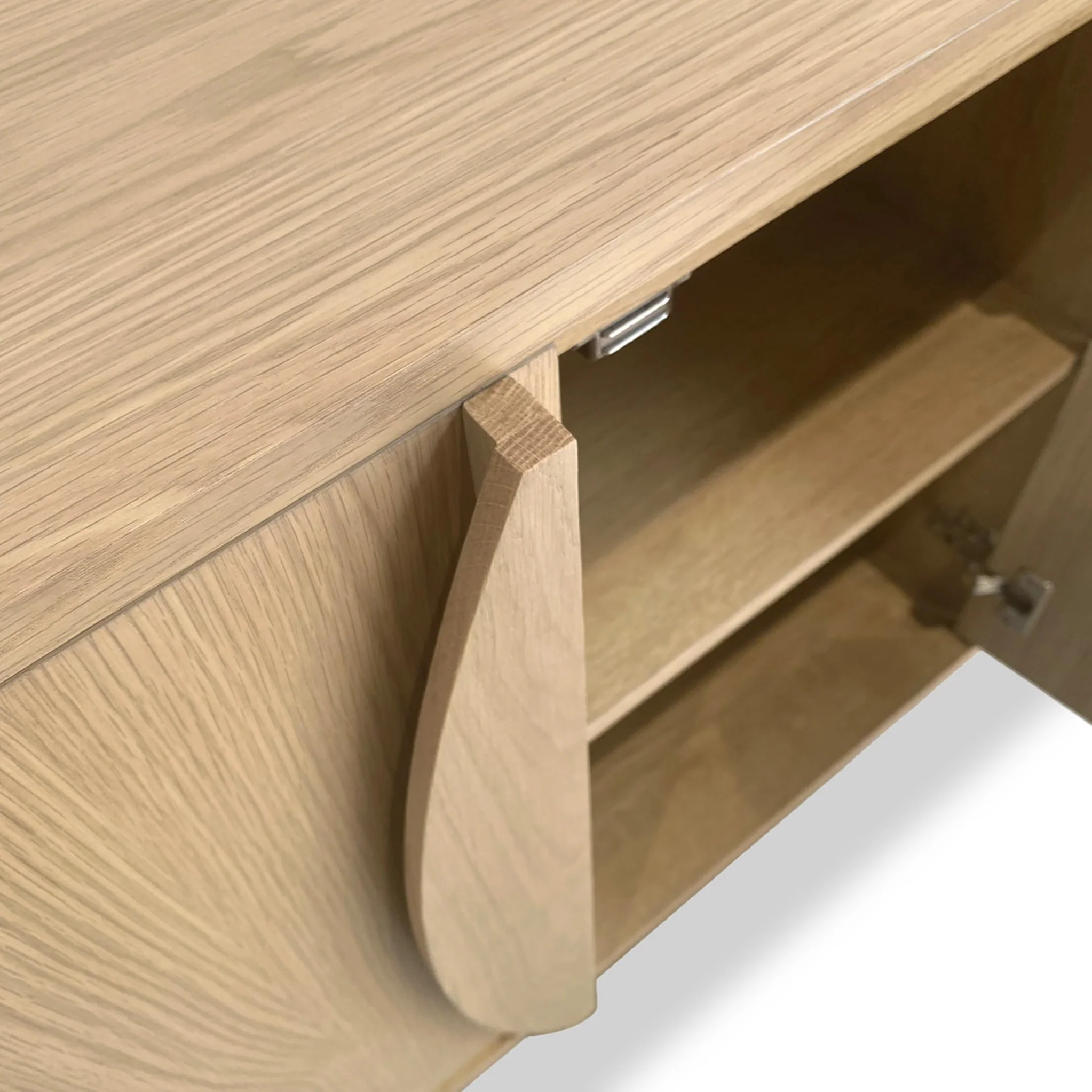 Whitstone Oak 4 Door Large Sideboard - Image 6