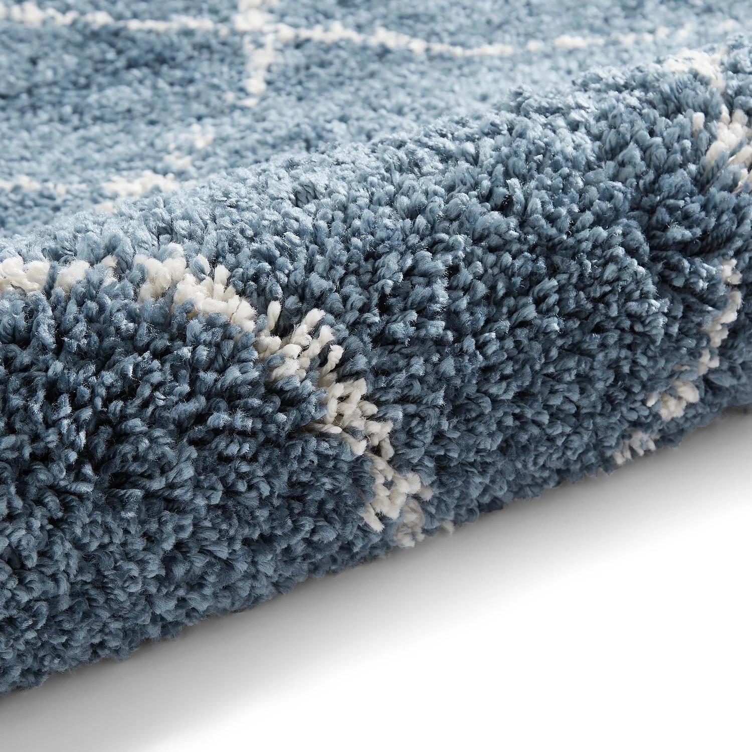 Willow Shaggy Tasselled Diamond Rug - Image 13