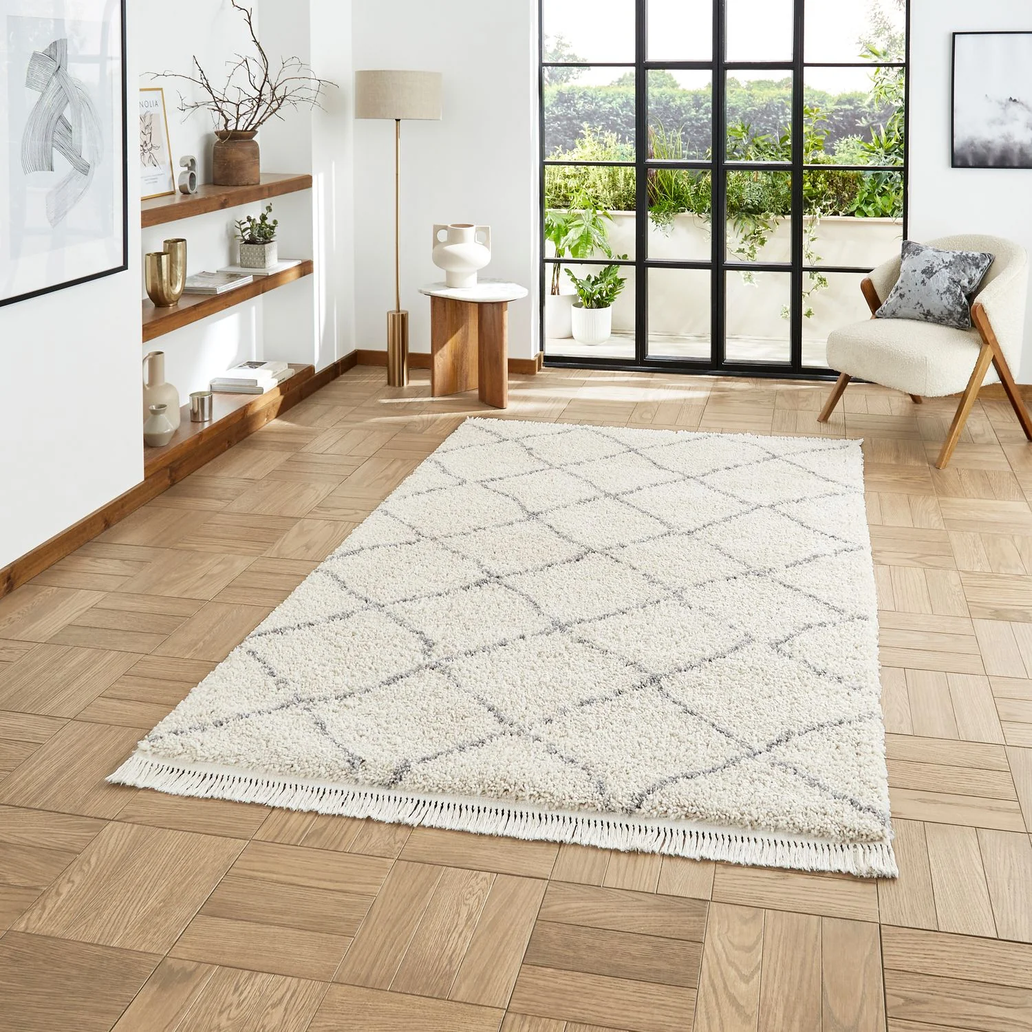 Willow Shaggy Tasselled Diamond Rug - Image 15