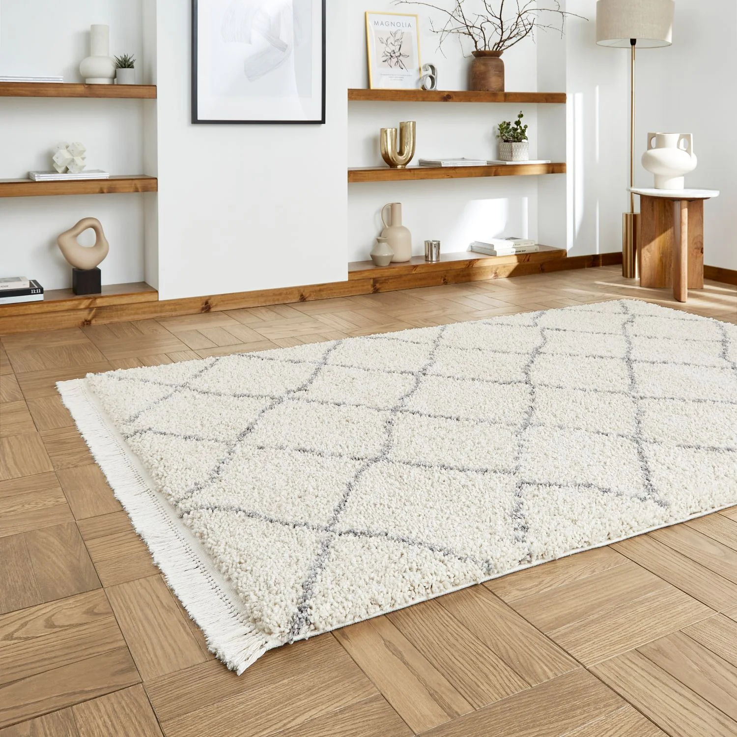 Willow Shaggy Tasselled Diamond Rug - Image 16