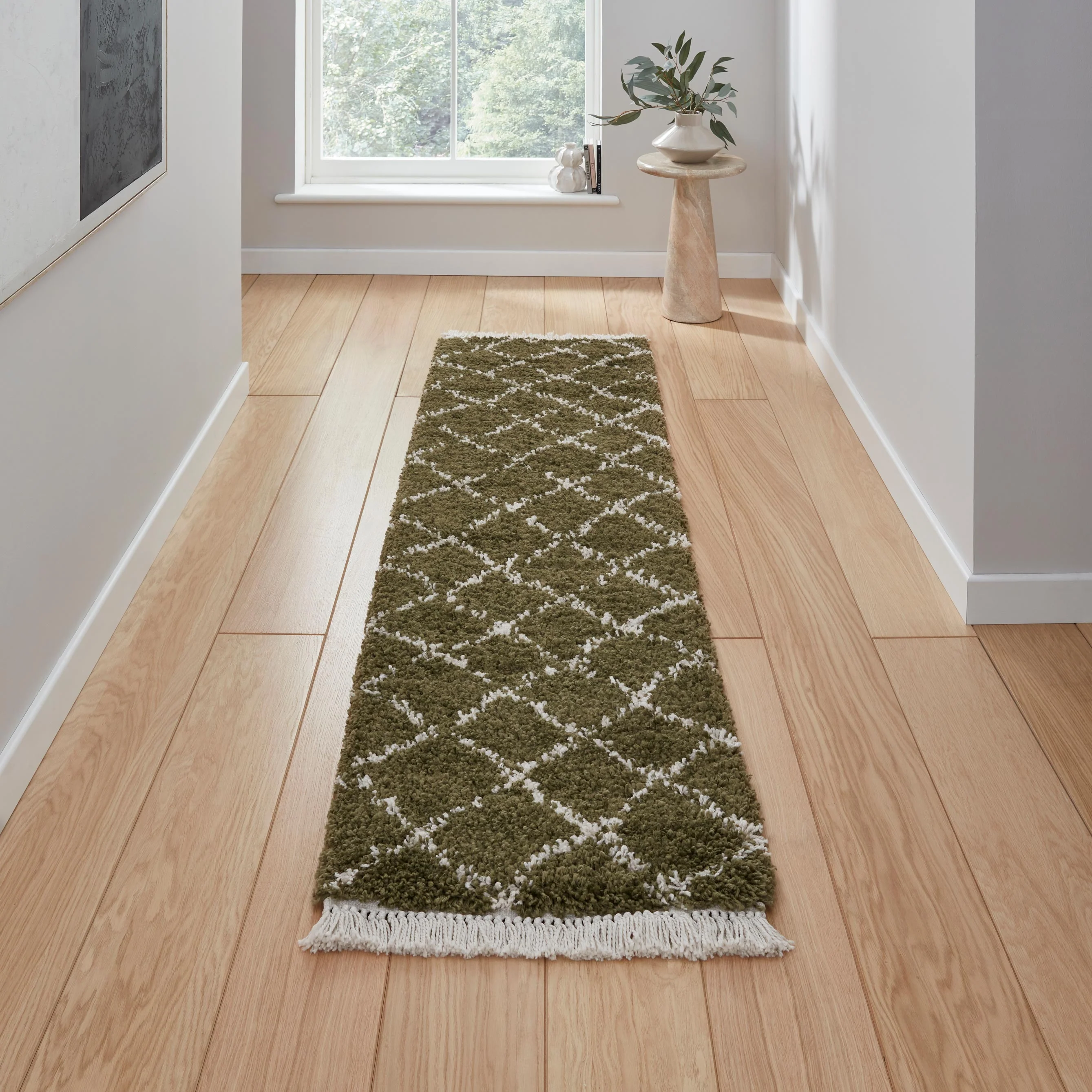 Willow Shaggy Tasselled Diamond Rug - Image 21