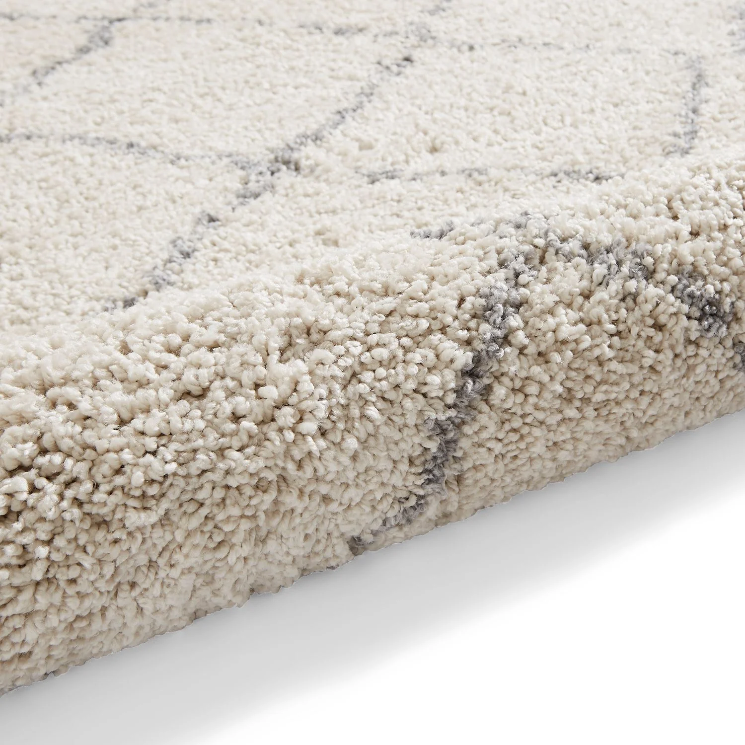 Willow Shaggy Tasselled Diamond Rug - Image 24