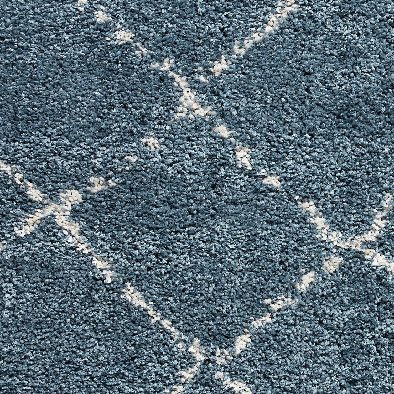 Willow Shaggy Tasselled Diamond Rug - Image 8