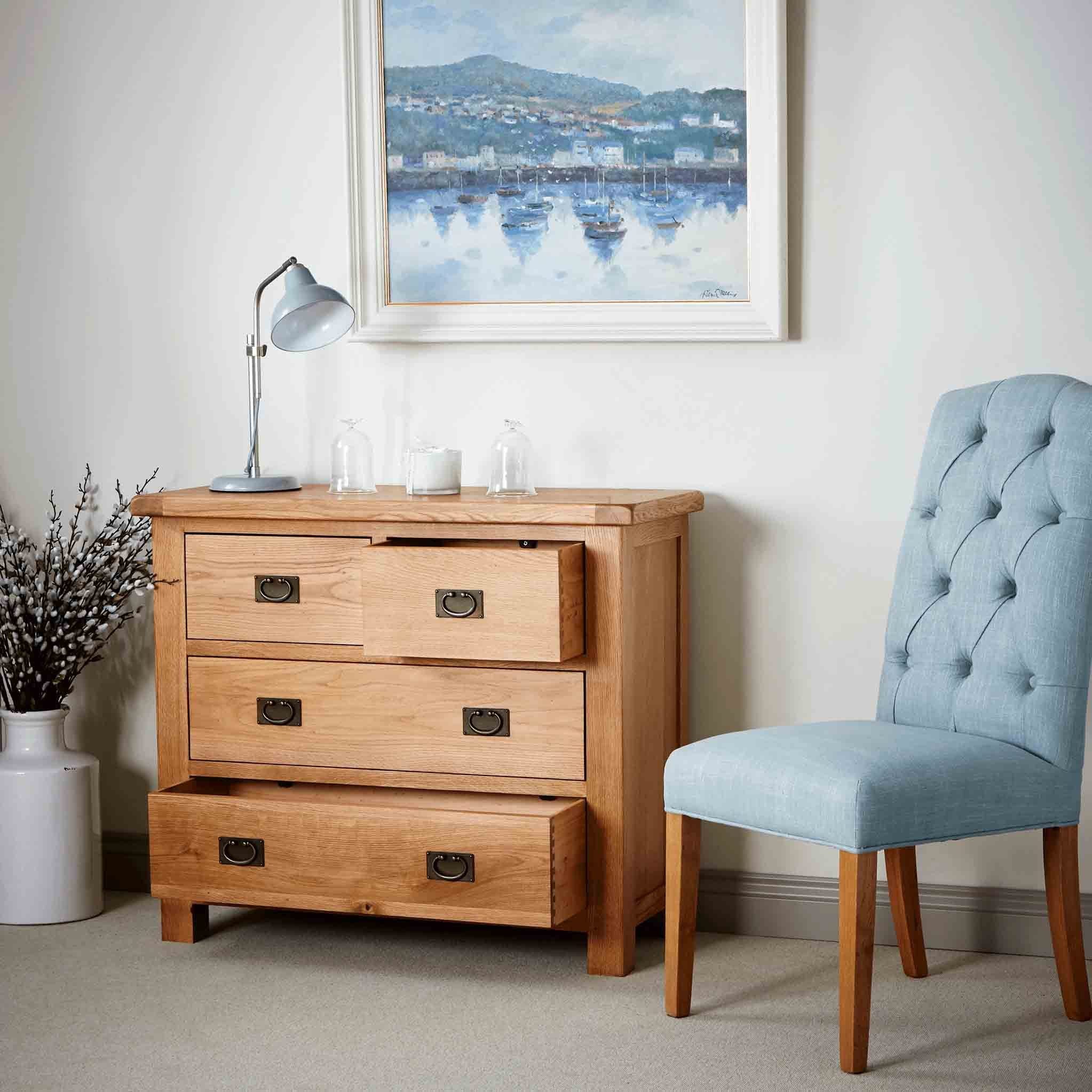 Zelah Oak 2 Over 2 Drawer Chest - Image 15