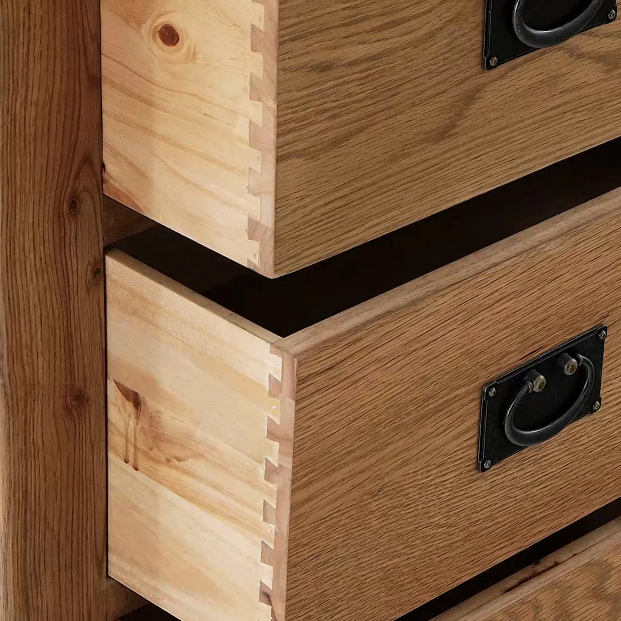 Zelah Oak 2 Over 4 Drawer Chest - Image 4