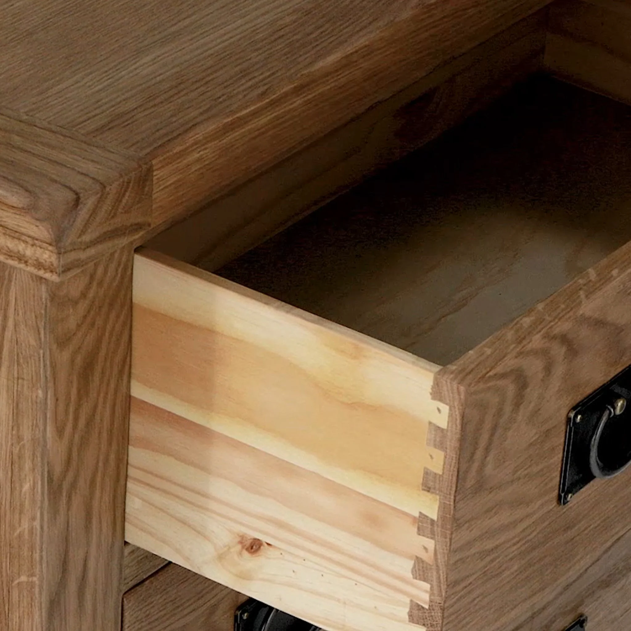 Zelah Oak 3 Drawer Chest - Image 6