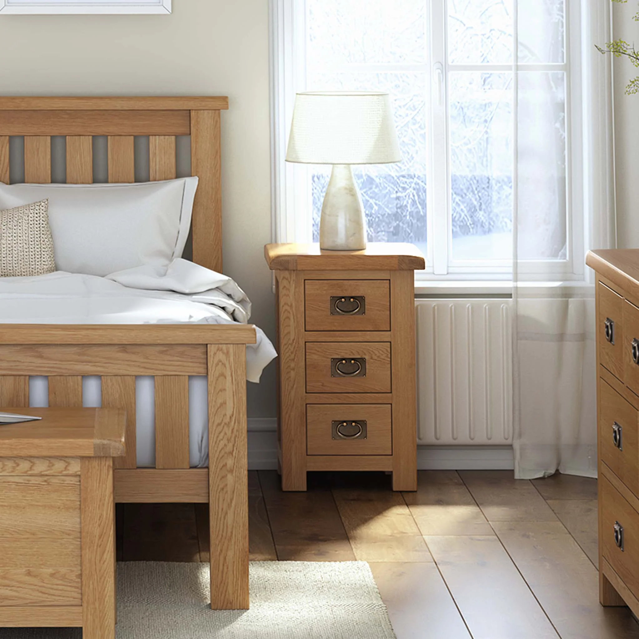 Zelah Oak Bedside Table - Image 7