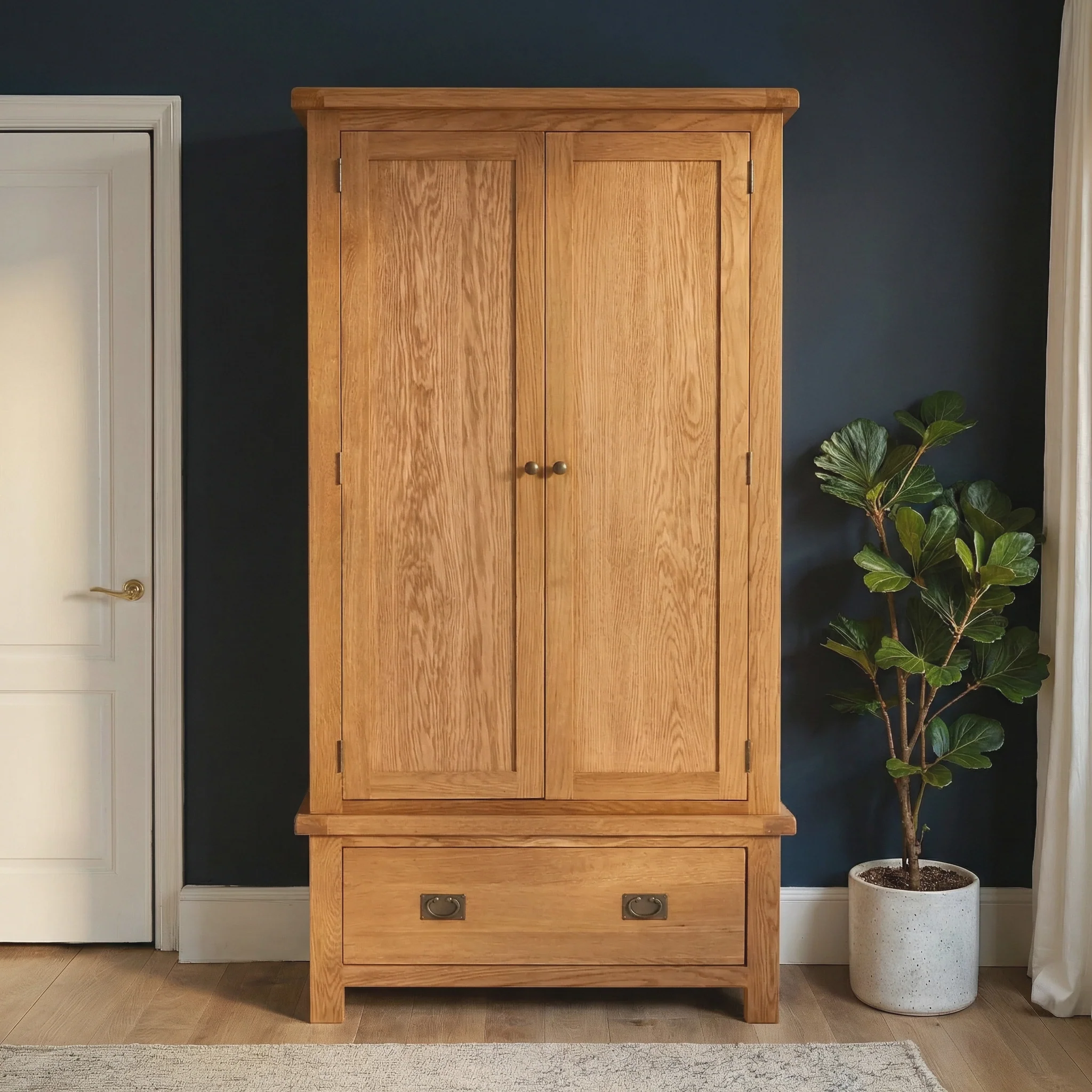 Zelah Oak Double Wardrobe with Drawer - Image 2
