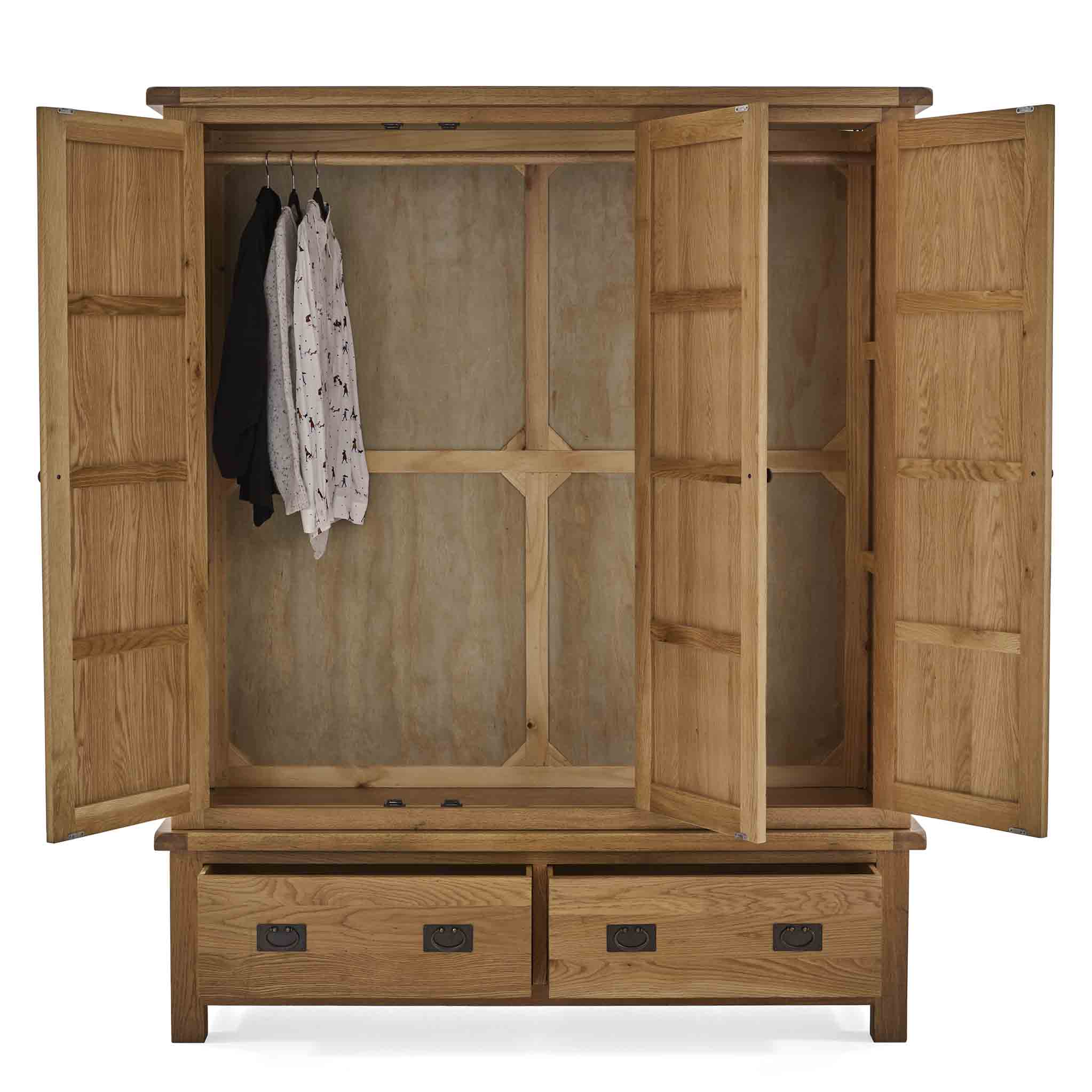 Zelah Oak Triple Wardrobe with Drawers - Image 12